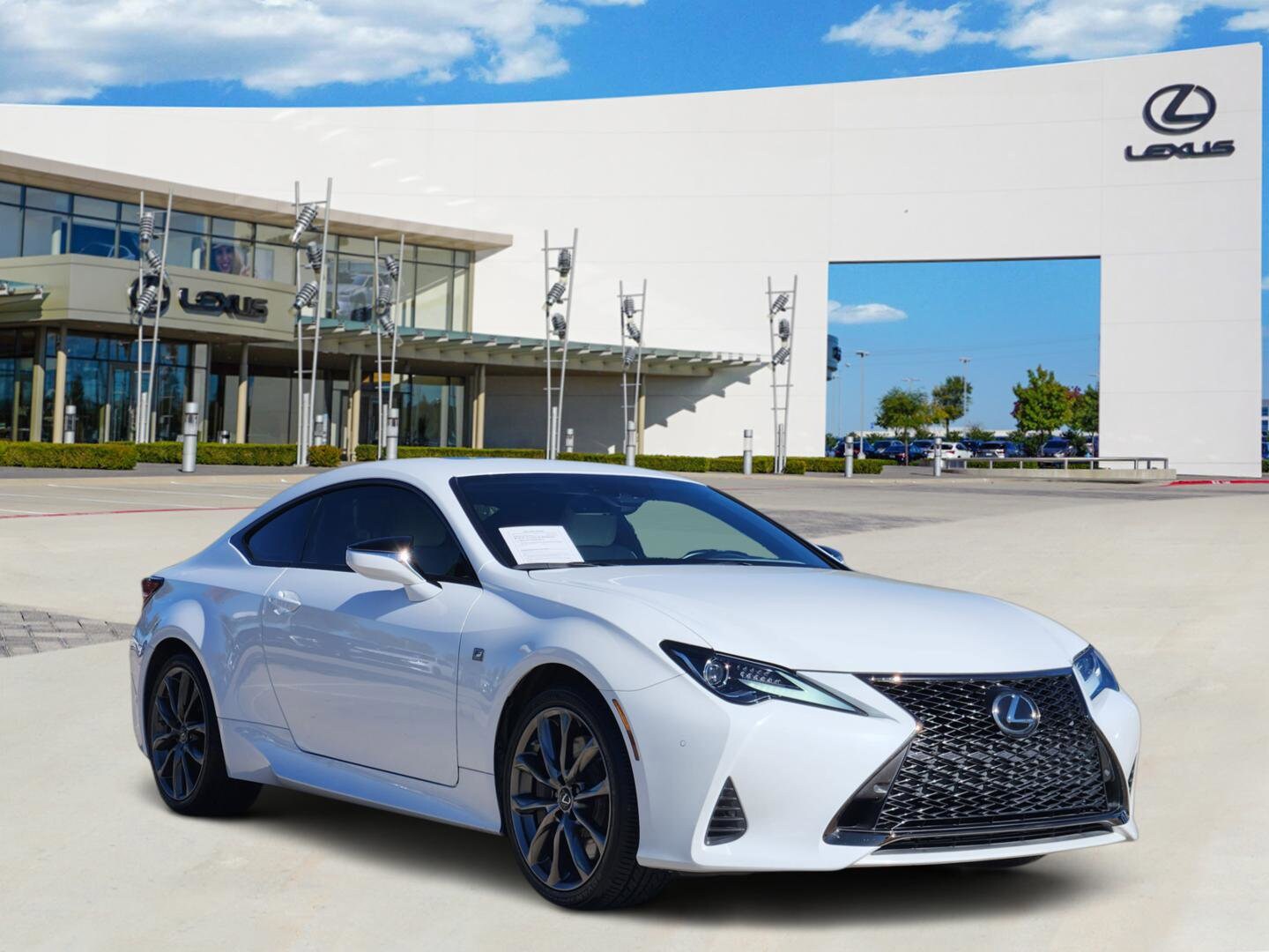 2022 Lexus RC 300 photo 2