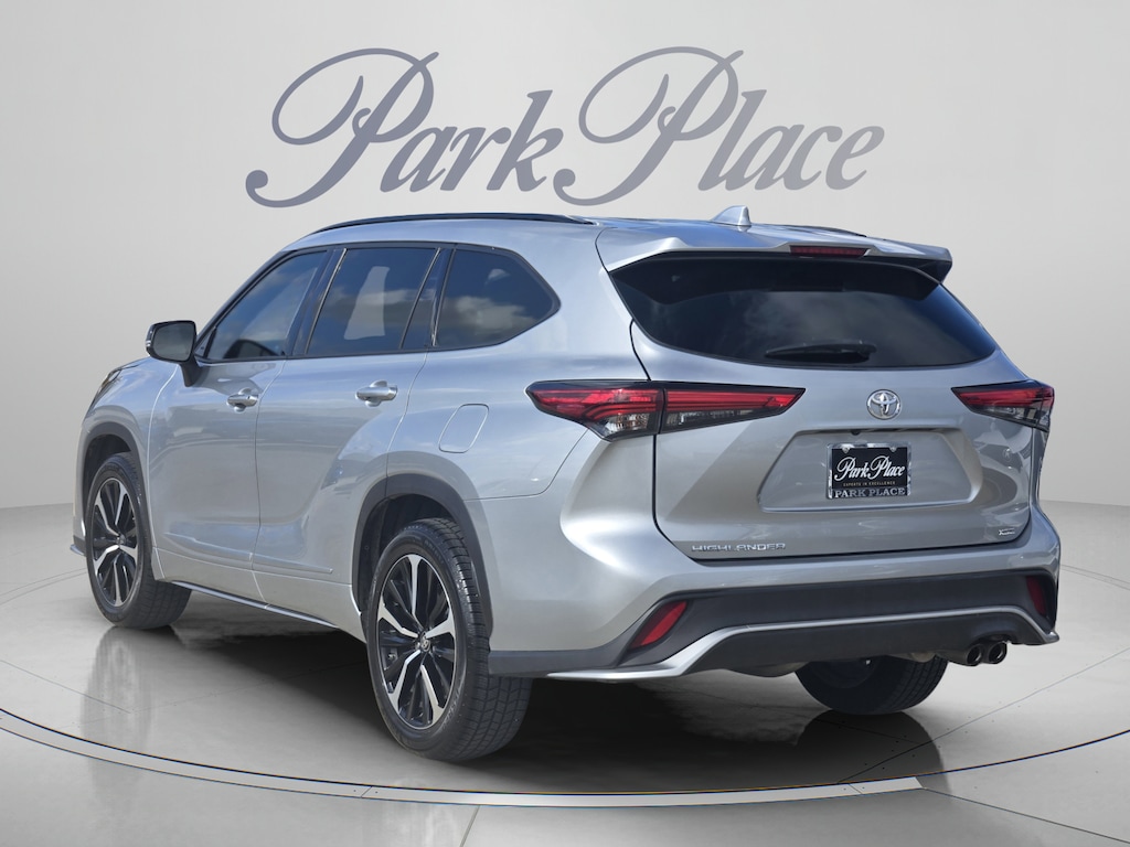 Used 2021 Toyota Highlander XSE SUV