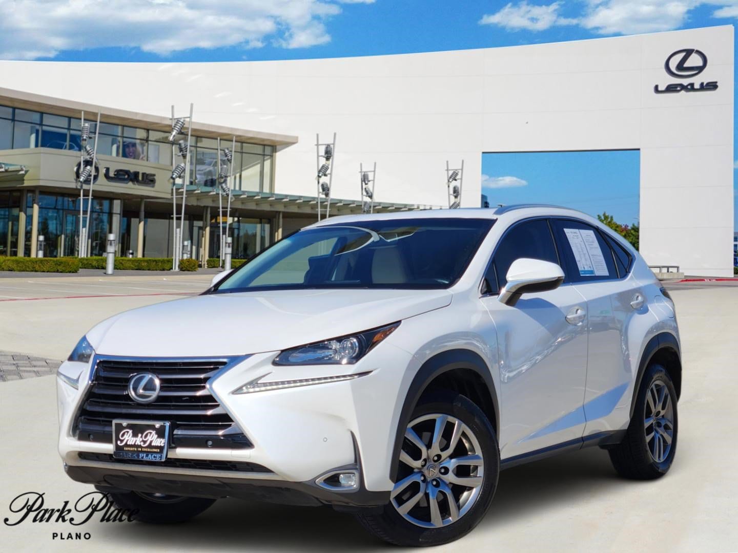2015 Lexus NX 200t's photo