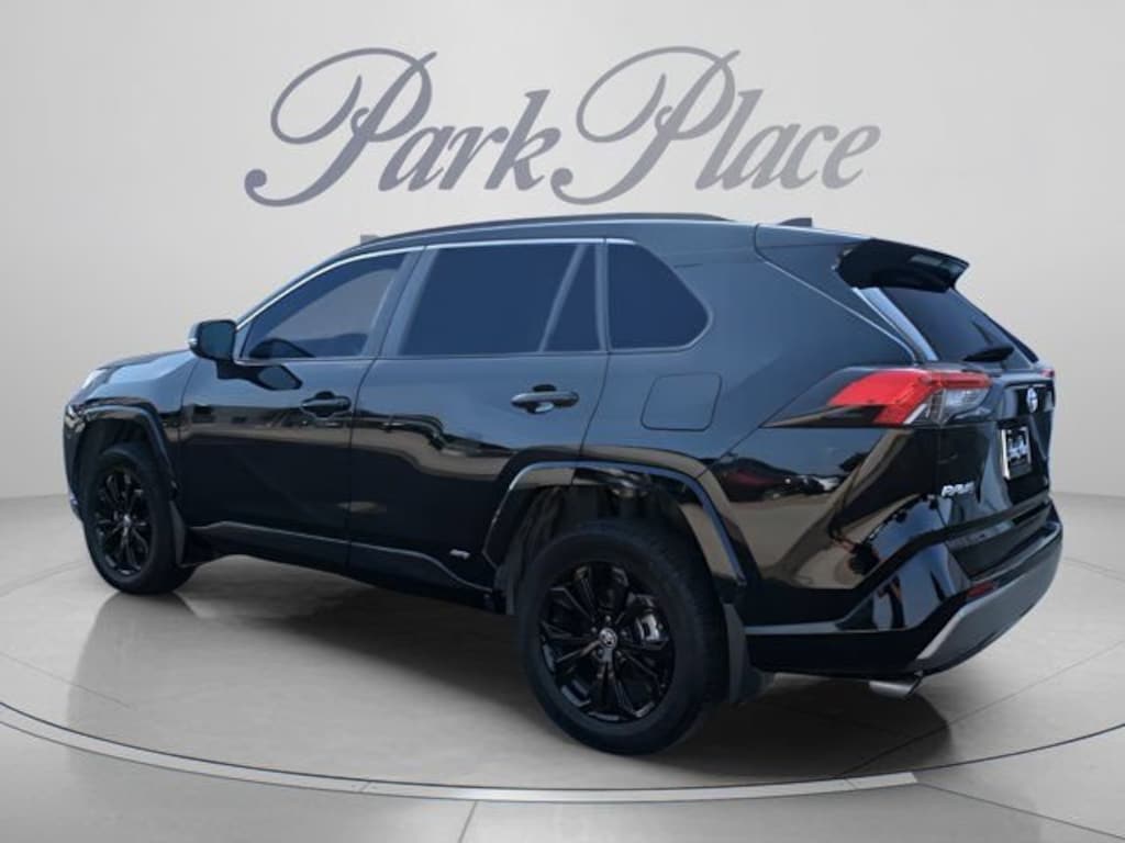 Used 2022 Toyota RAV4 Hybrid SE SUV