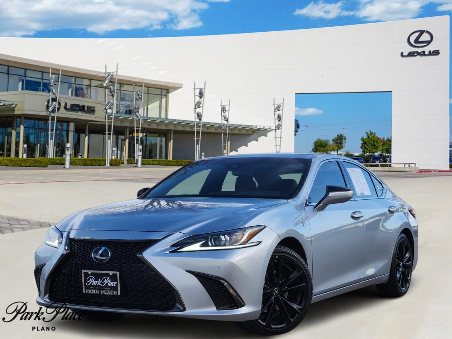 2023 Lexus ES Base's photo