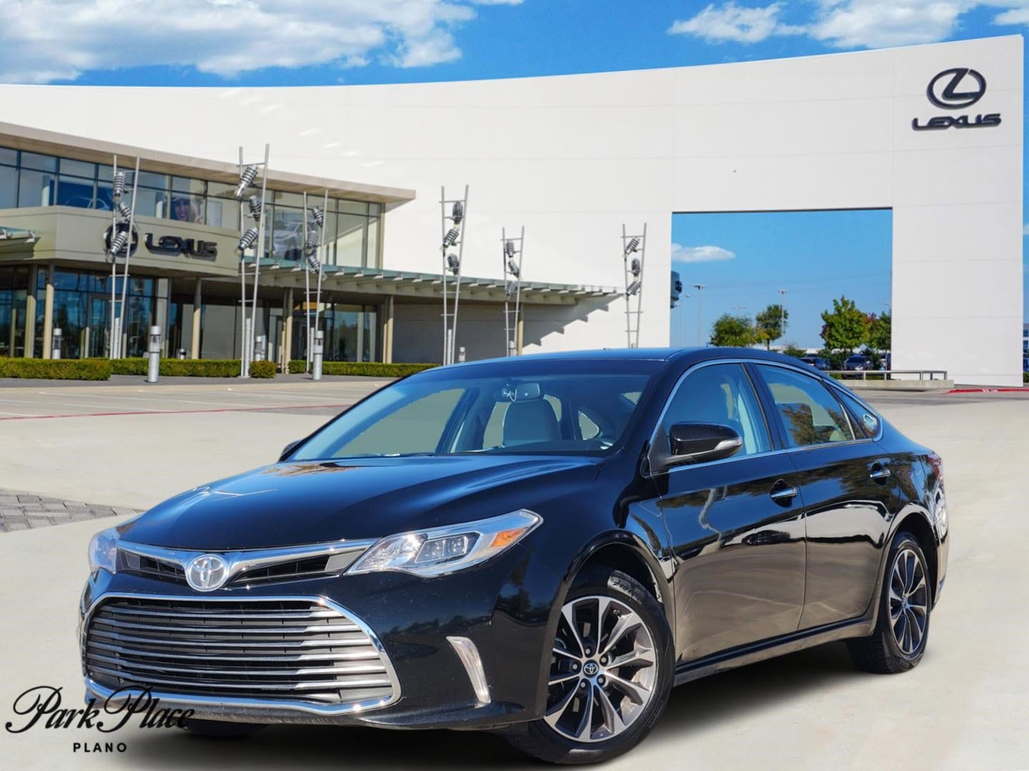 2016 Toyota Avalon XLE Premium's photo