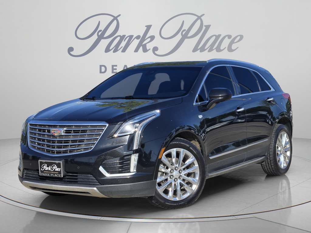 Used 2017 CADILLAC XT5 Platinum SUV