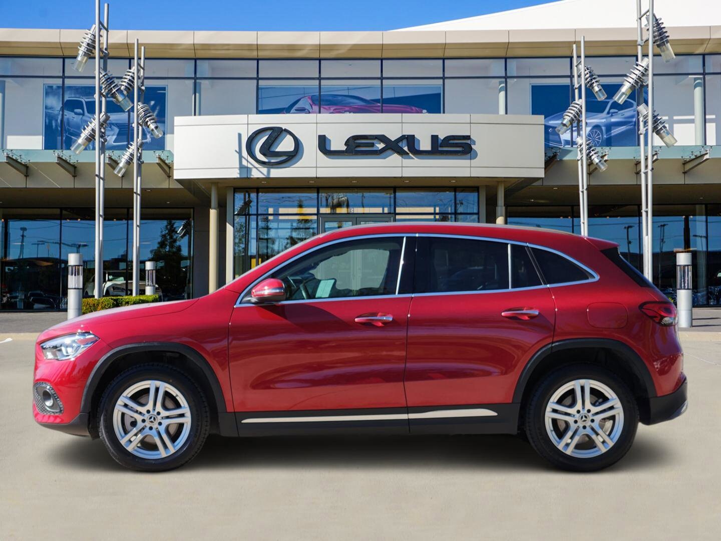 2022 Mercedes Benz GLA 250 photo 3