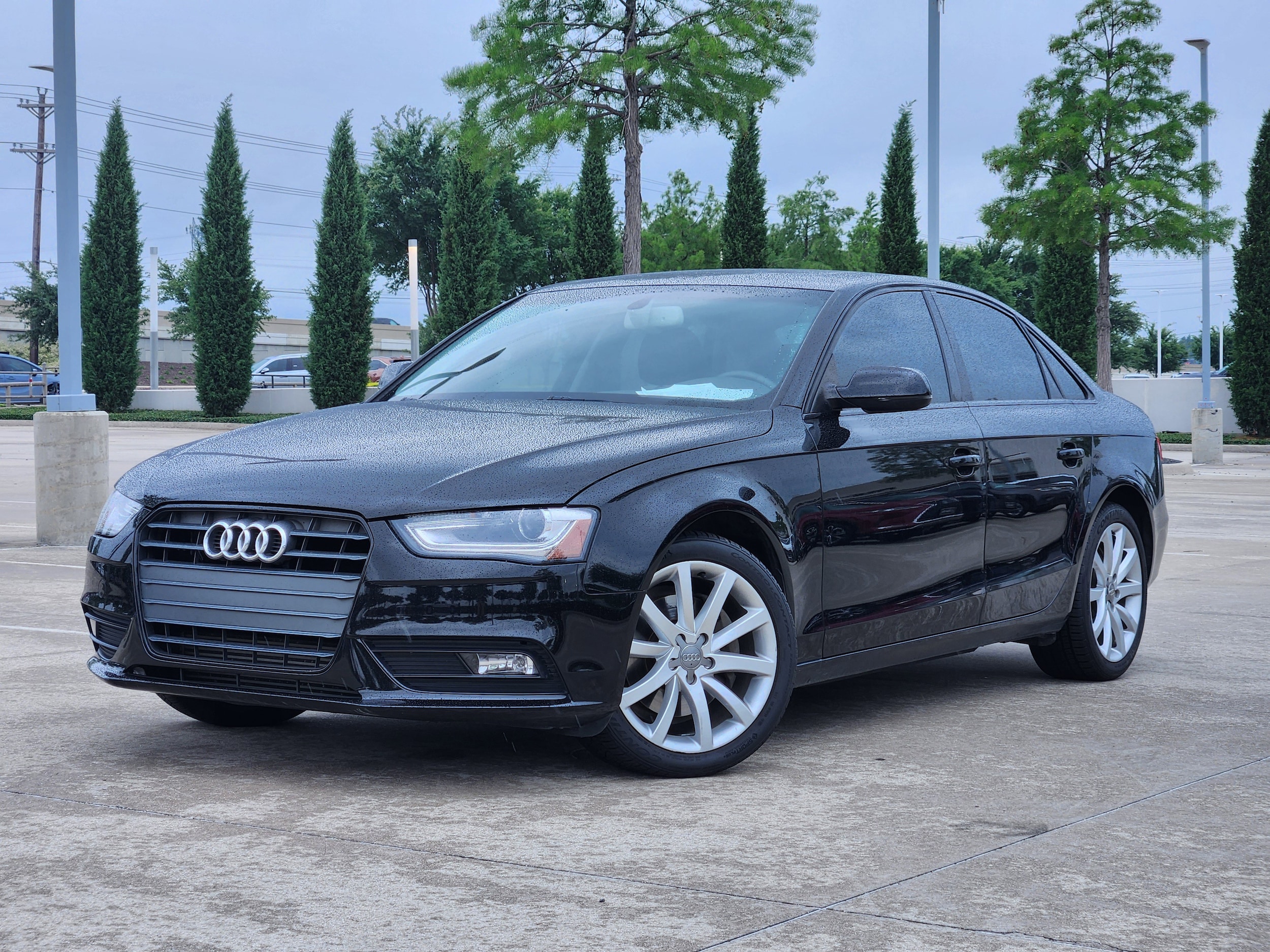 2013 Audi A4 2.0T FWD multitronic Premium's photo