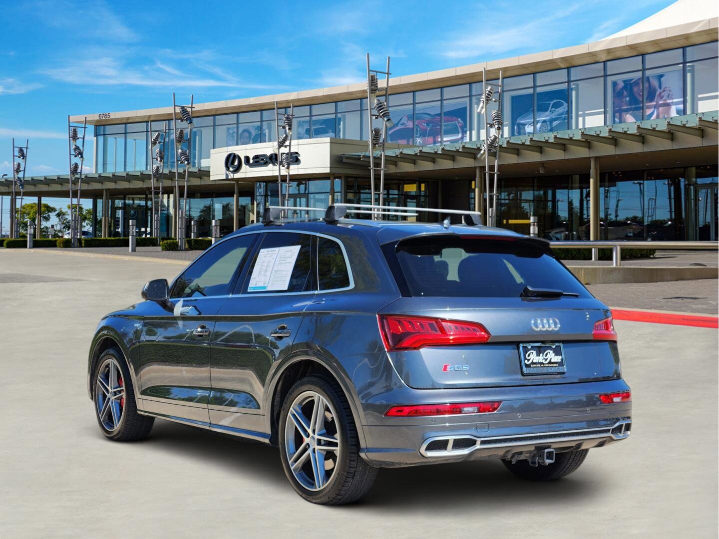2018 Audi SQ5 Prestige photo 2