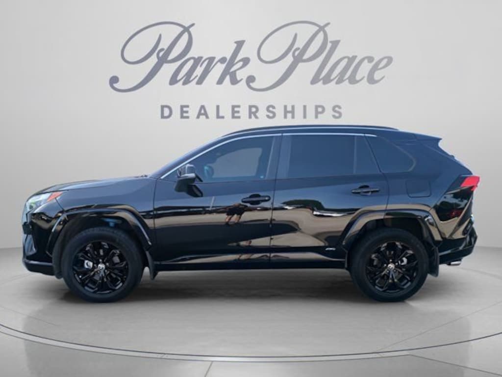 Used 2022 Toyota RAV4 Hybrid SE SUV