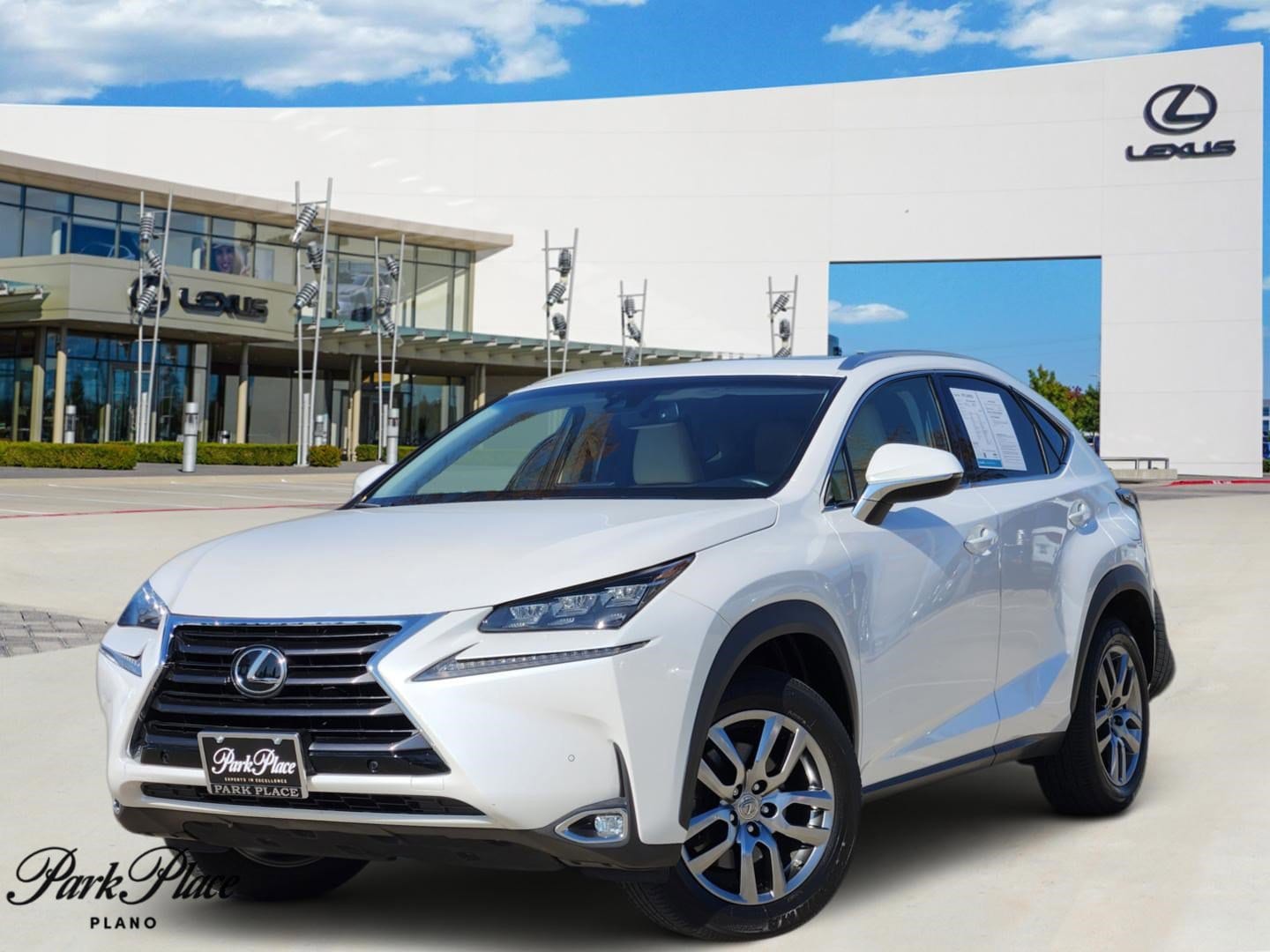 2016 Lexus NX 200t's photo