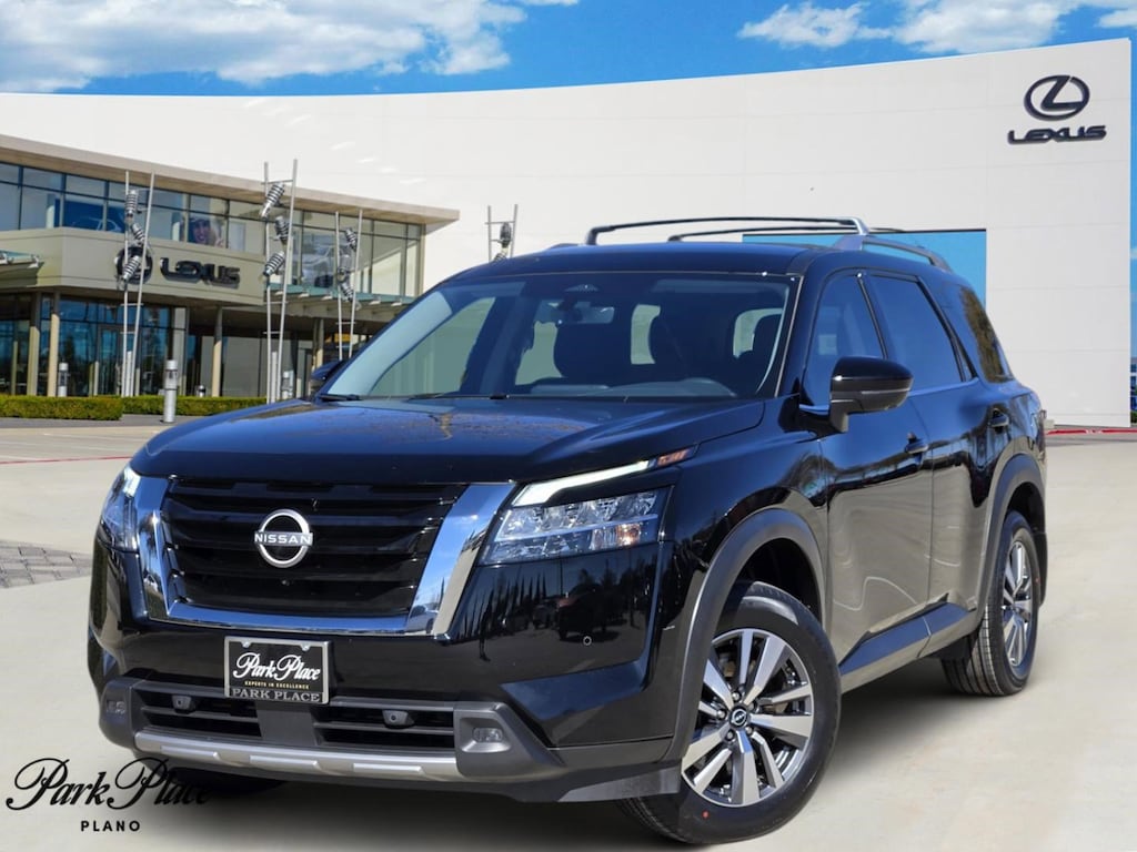 Used 2024 Nissan Pathfinder SL SUV