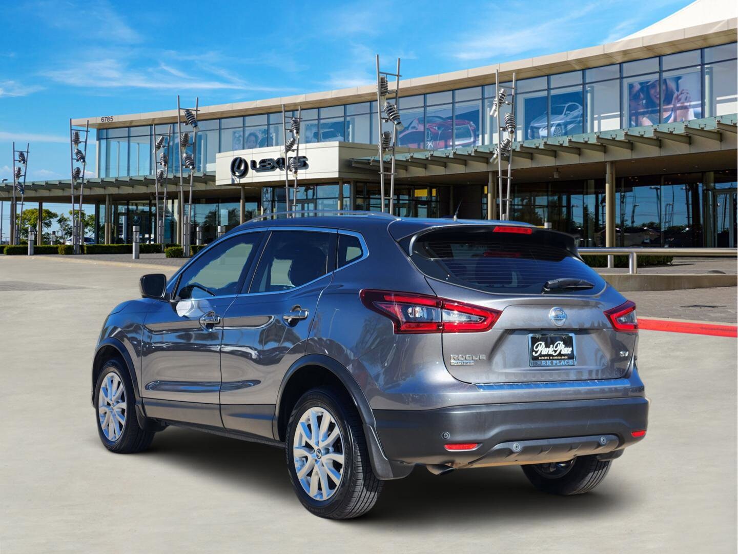 2021 Nissan Rogue Sport SV photo 3
