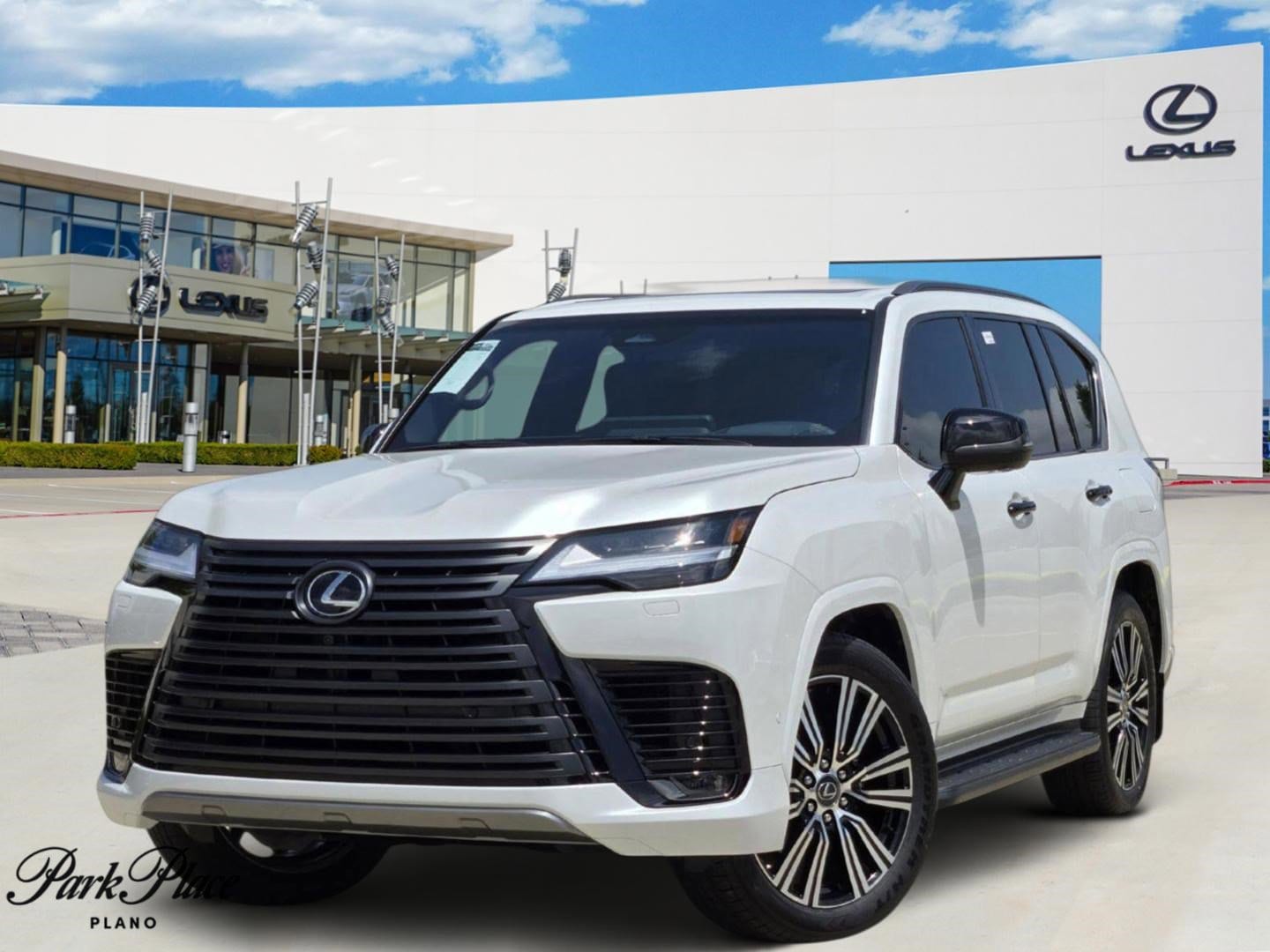 2025 Lexus LX Luxury's photo
