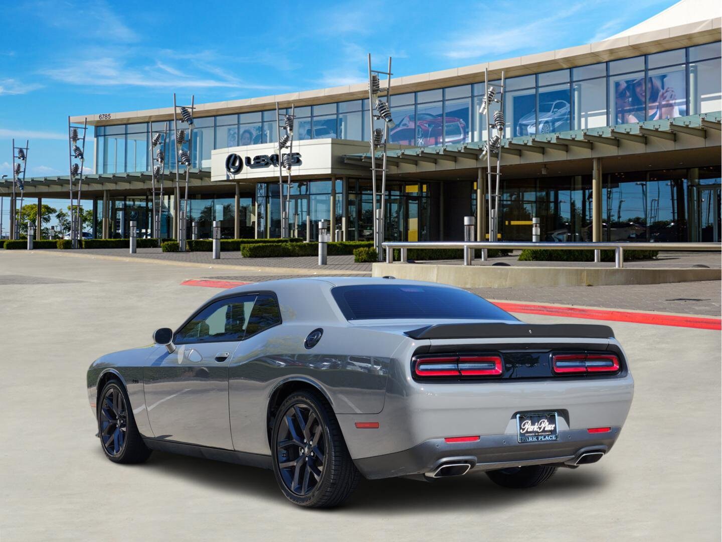 2023 Dodge Challenger R/T photo 3