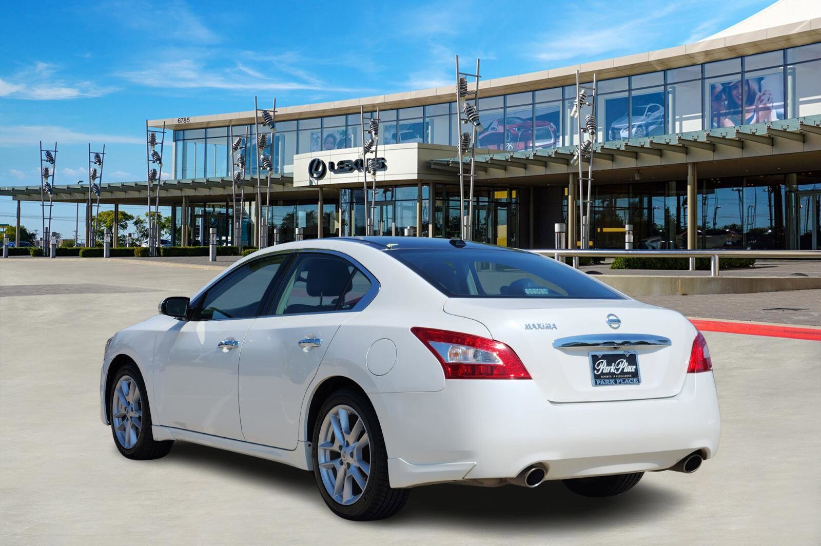 2011 Nissan Maxima SV Premium photo 3