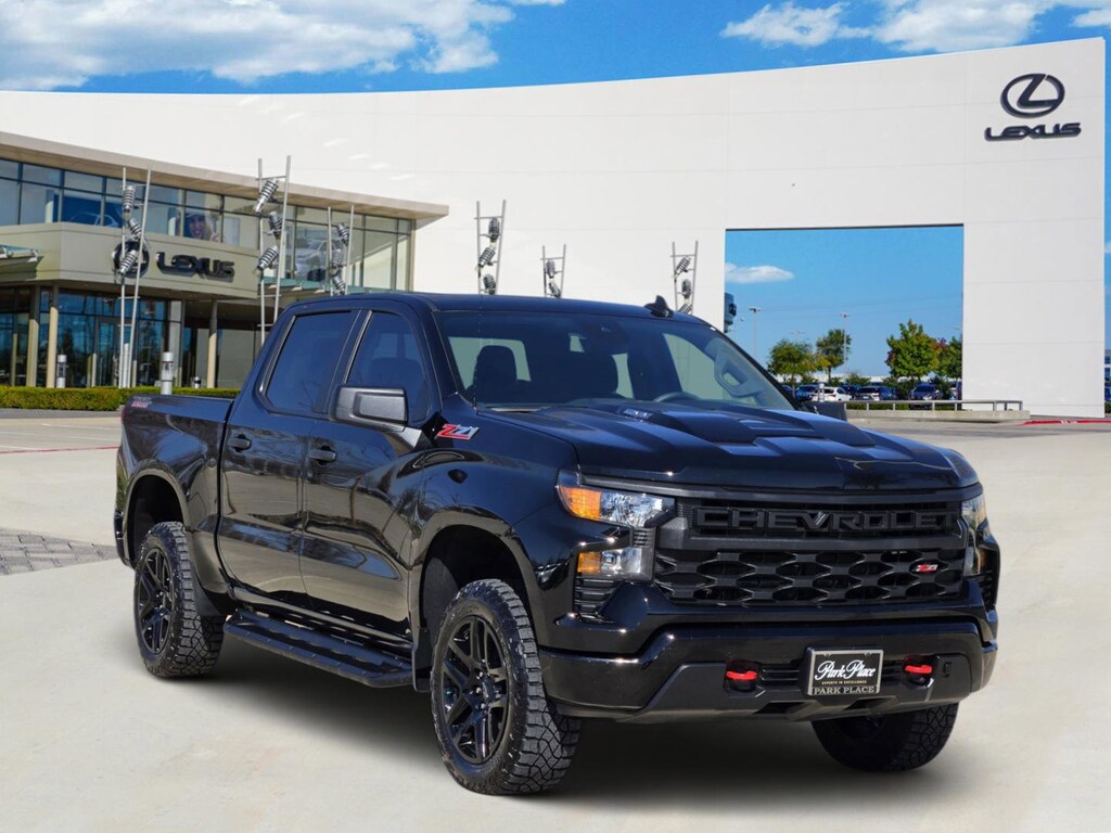 Used 2025 Chevrolet Silverado 1500 Custom Trail Boss Truck Crew Cab