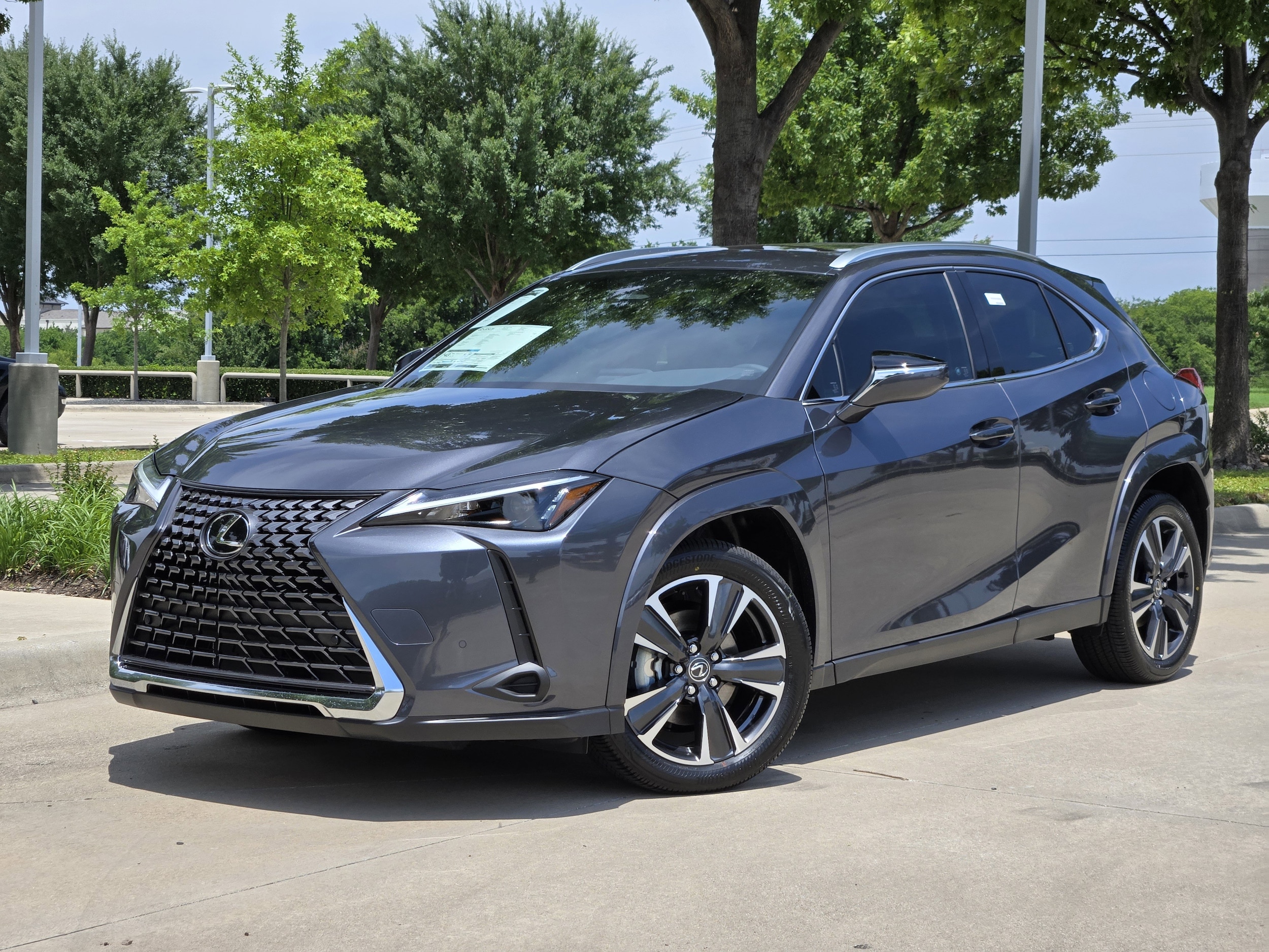 2026 Lexus UX 300h 300h Premium's photo