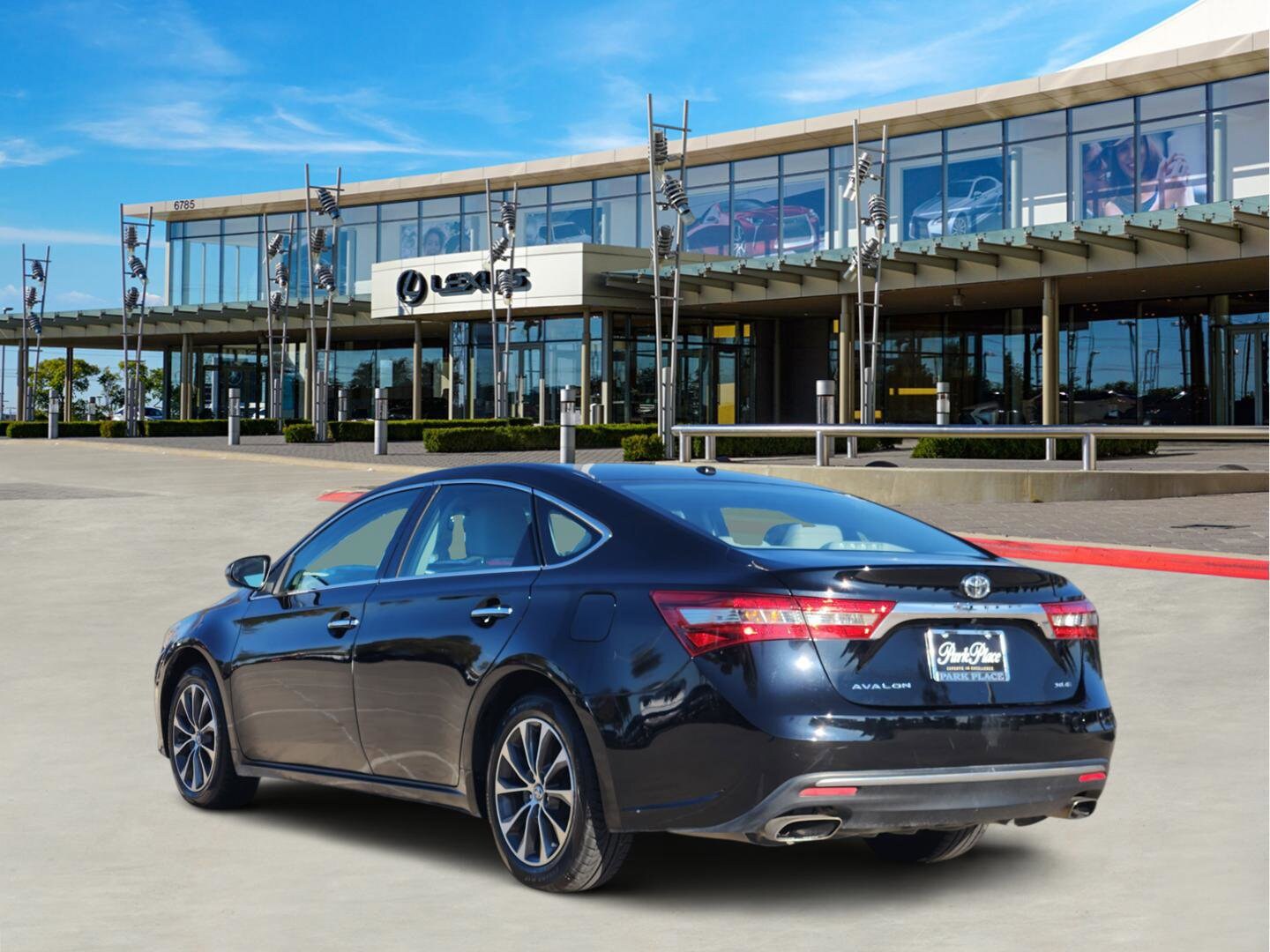 2016 Toyota Avalon XLE Premium photo 4