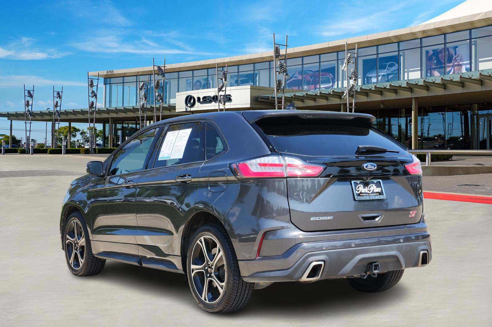 2020 Ford Edge ST photo 4