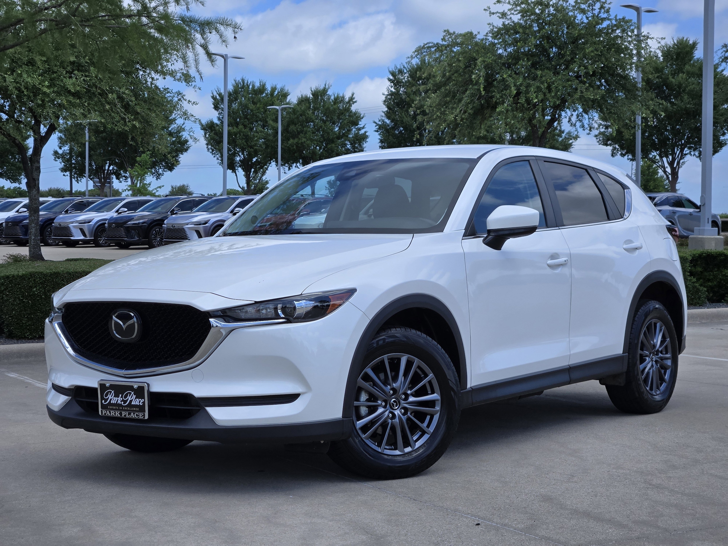 2020 Mazda CX-5 Touring Auto's photo