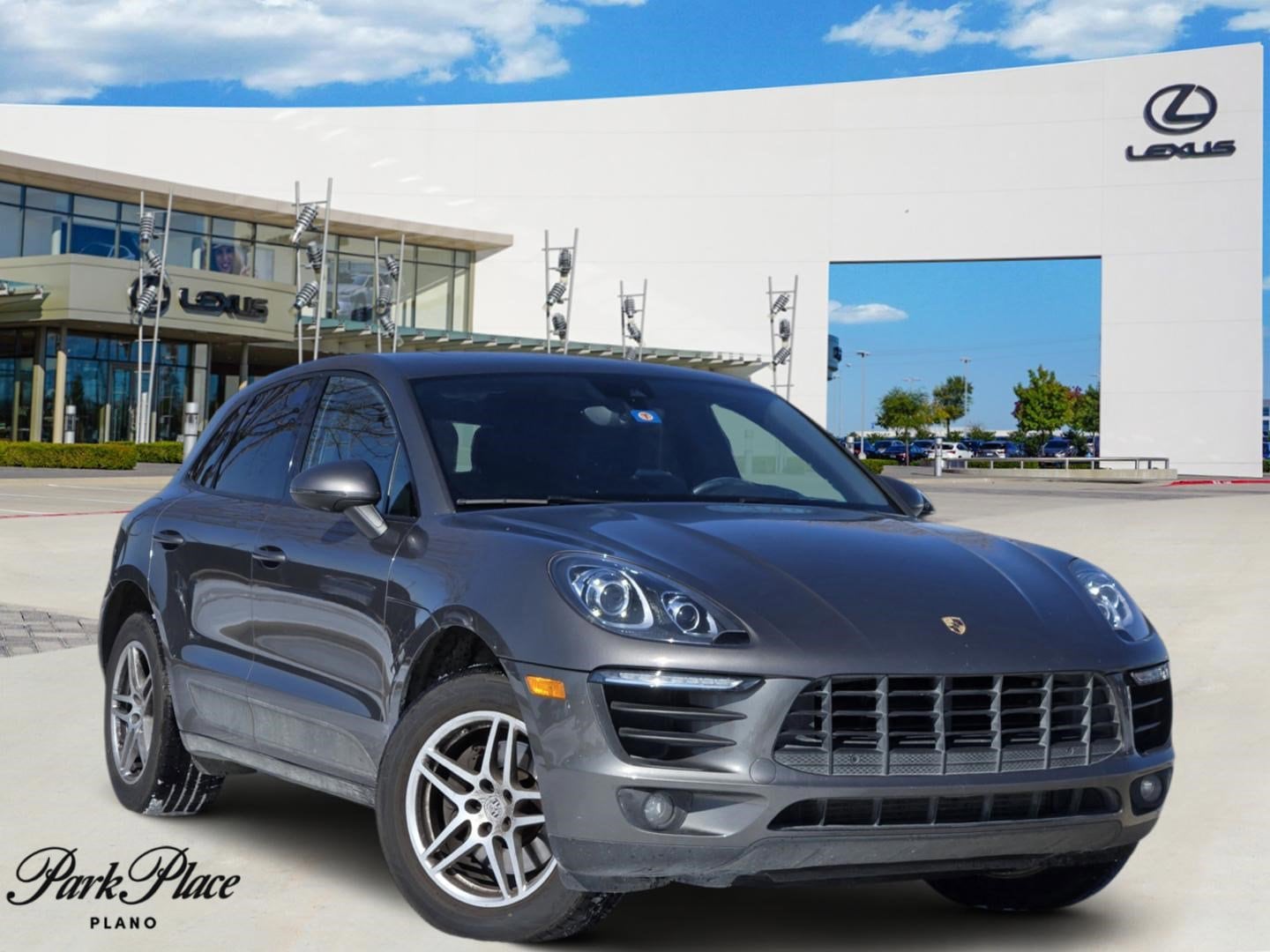 2018 Porsche Macan Base