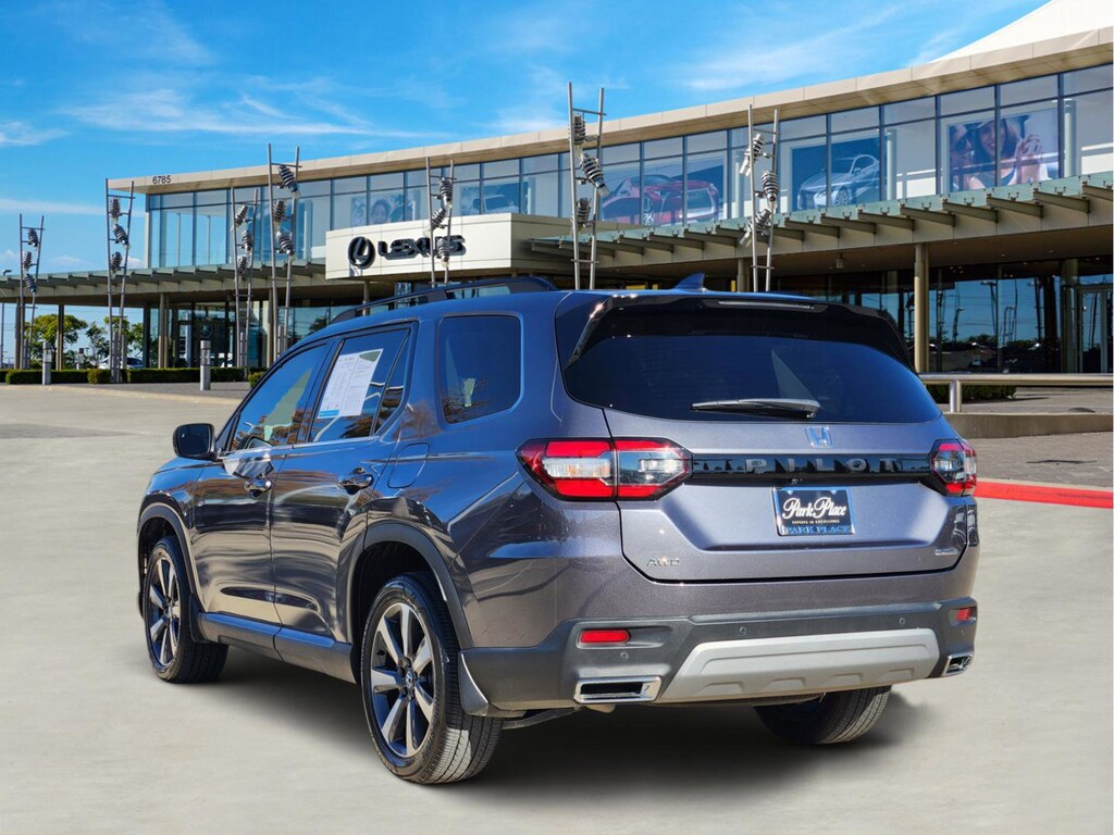 Used 2023 Honda Pilot Touring SUV