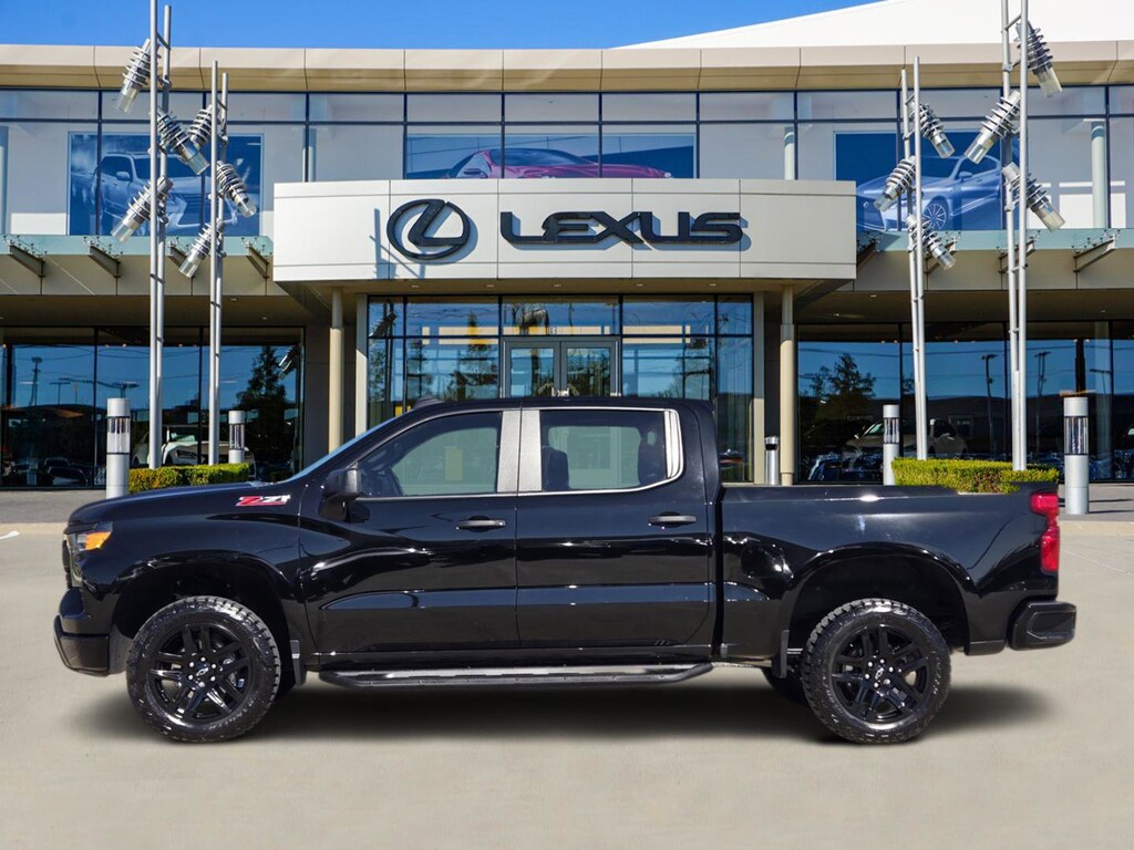 Used 2025 Chevrolet Silverado 1500 Custom Trail Boss Truck Crew Cab