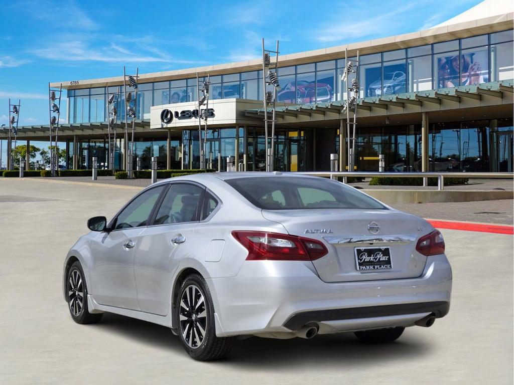Used 2018 Nissan Altima 2.5 SV Sedan