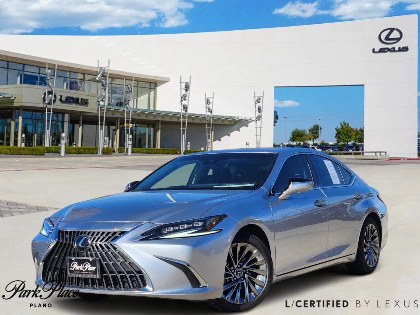 2024 Lexus ES Hybrid 300h Ultra Luxury's photo