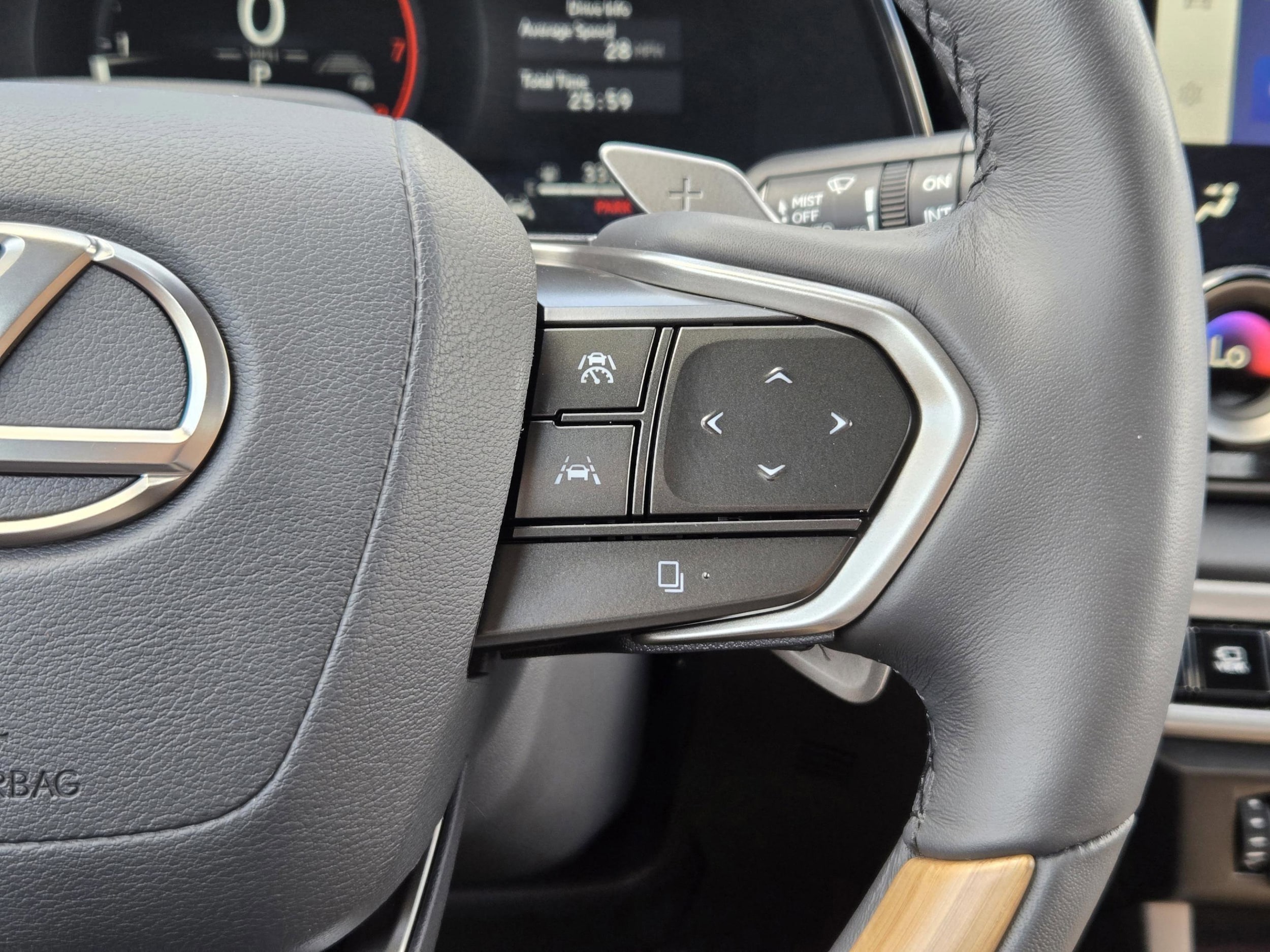 2025 Lexus RX 350 - Photo 26
