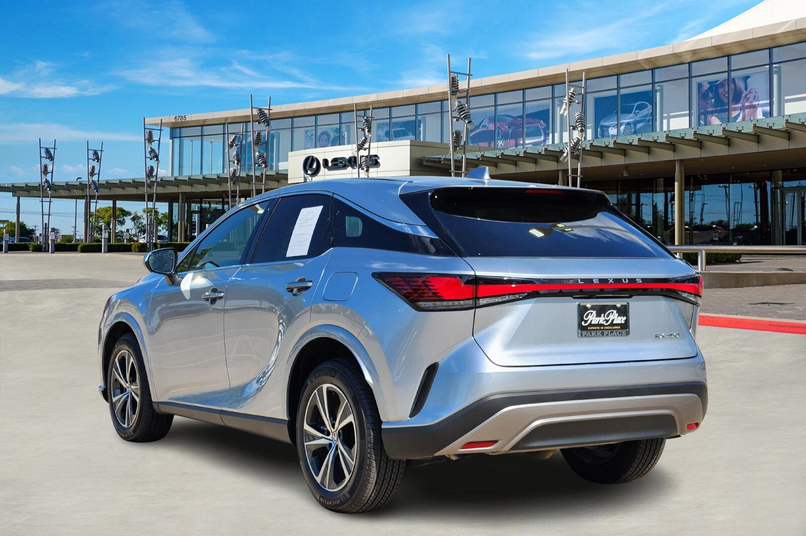 2025 Lexus RX 350 photo 4