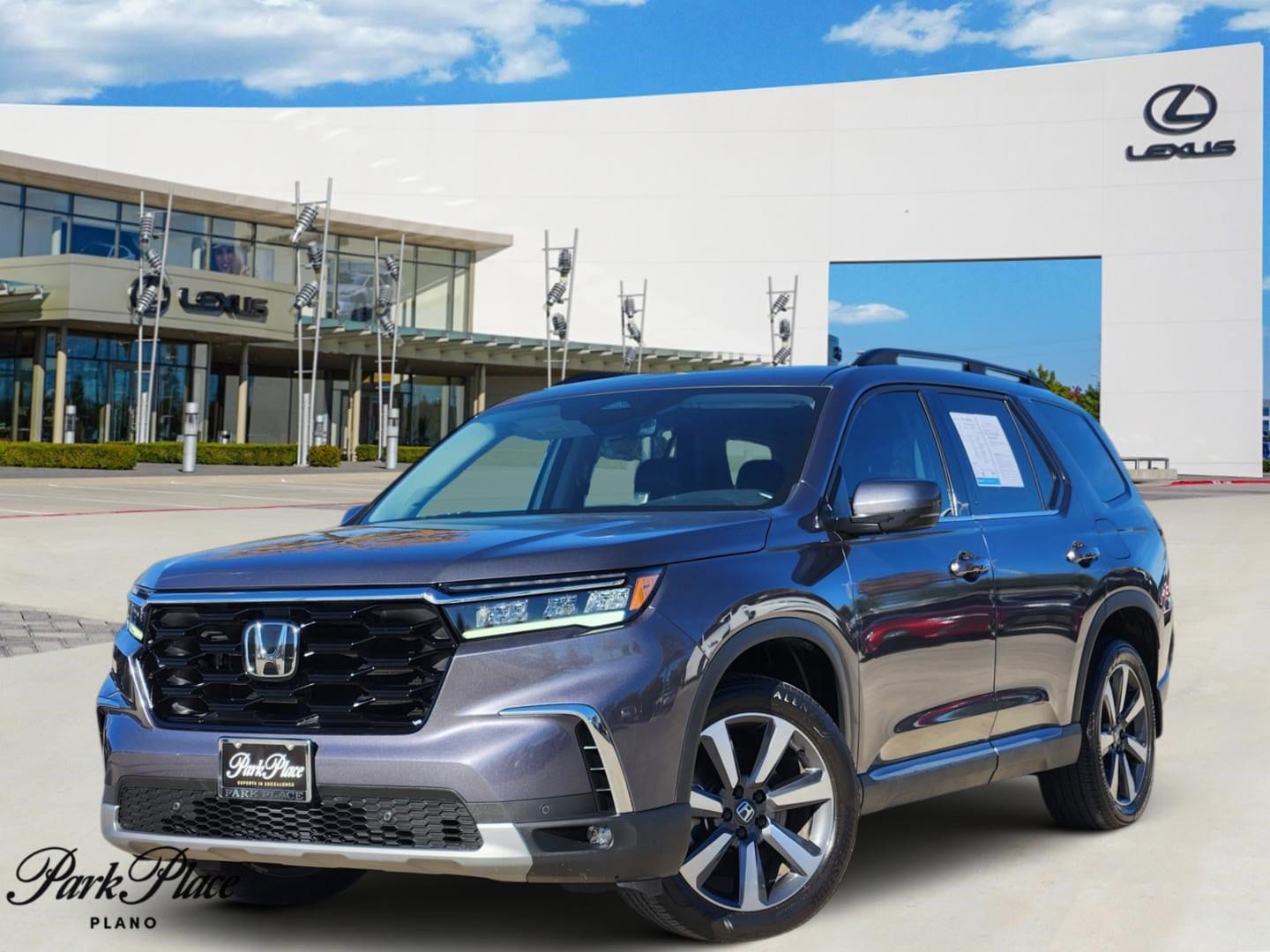 2023 Honda Pilot Touring's photo