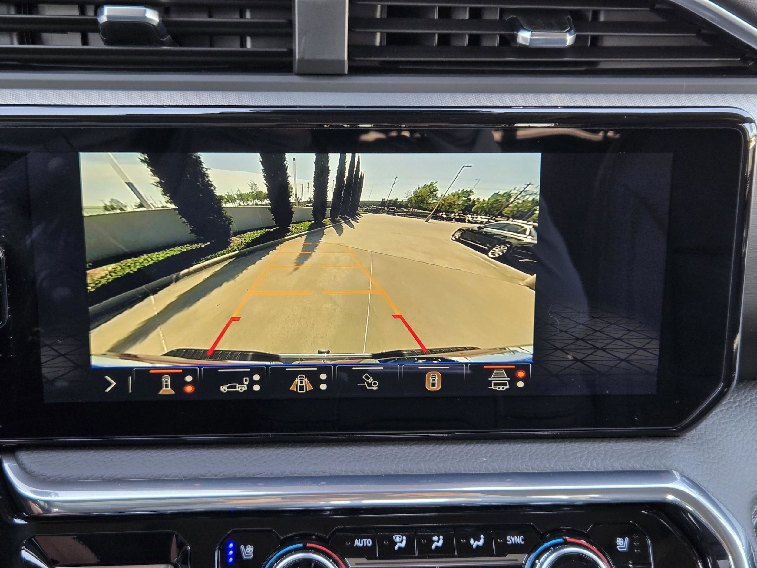 2026 GMC Sierra 3500HD Denali - Photo 13