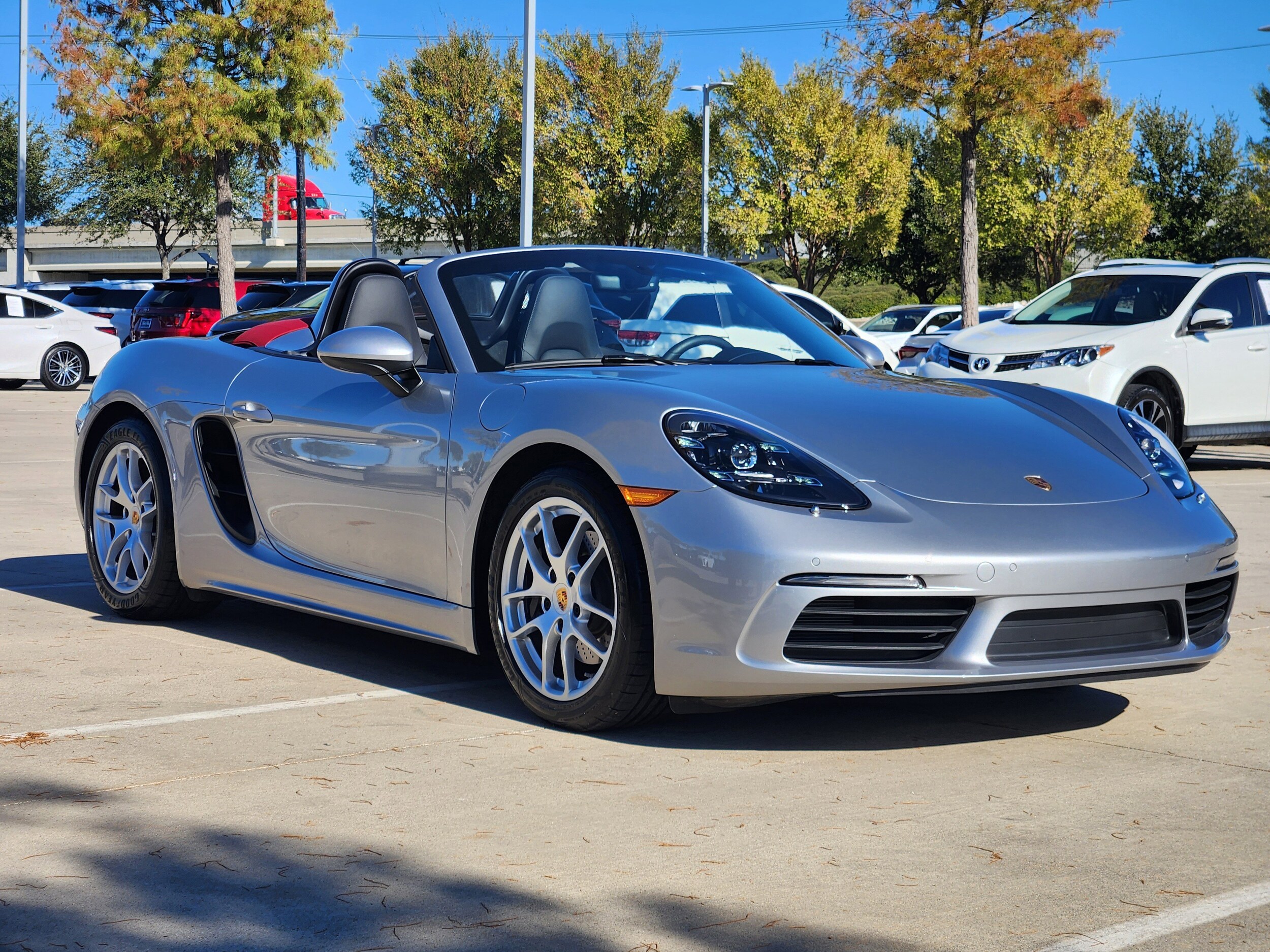 2024 Porsche Boxster photo 2