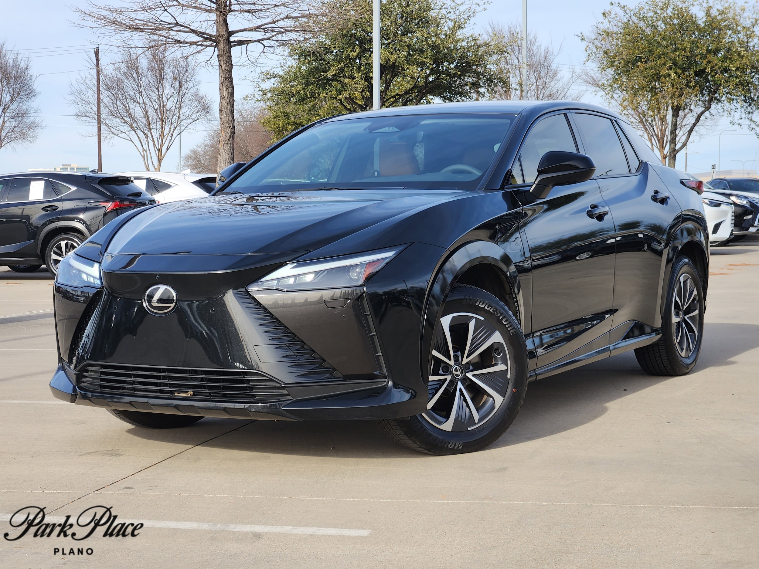 2024 Lexus RZ Premium's photo