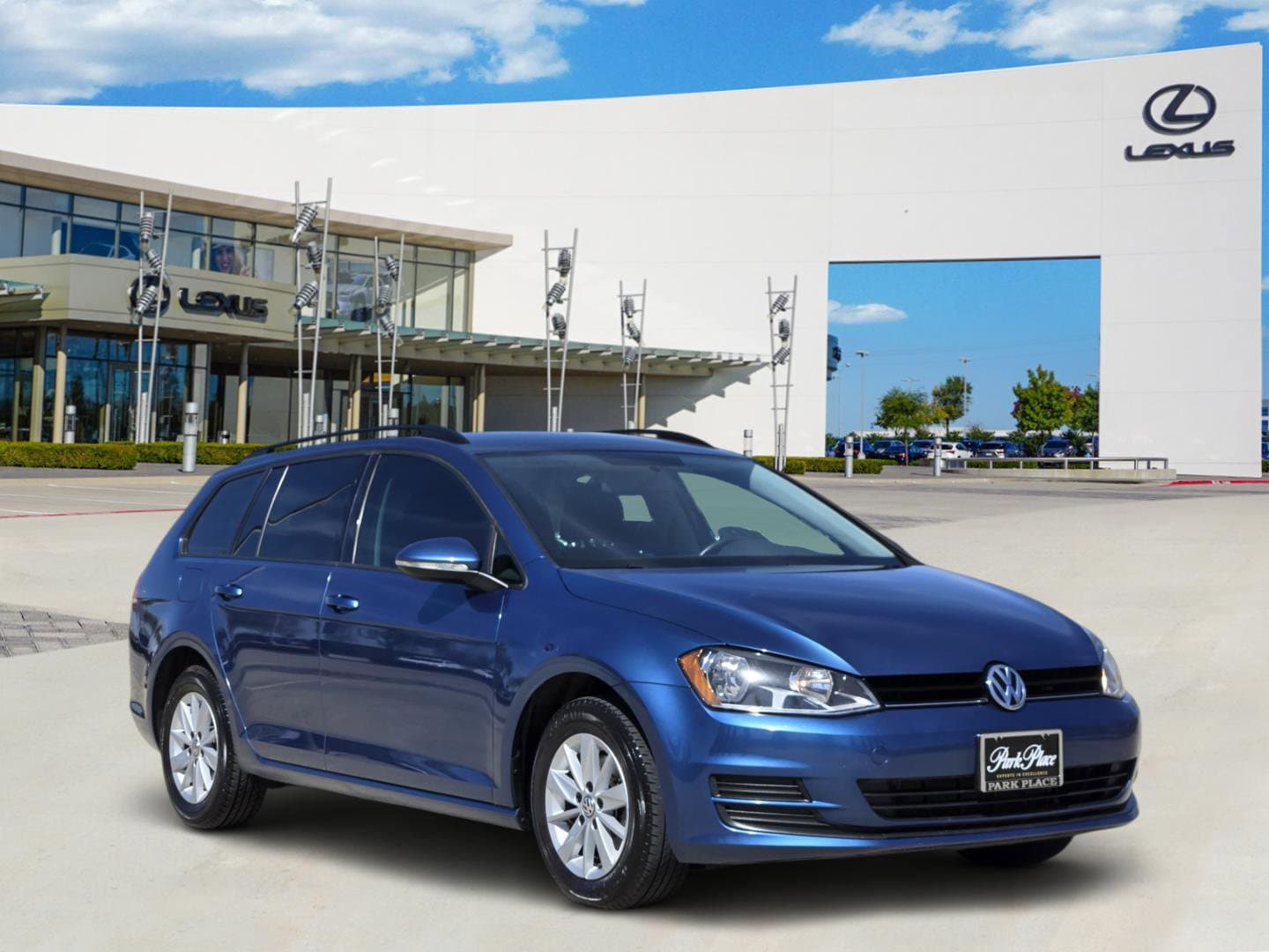 Used 2017 Volkswagen Golf SportWagen S with VIN 3VWC17AU7HM500957 for sale in Plano, TX