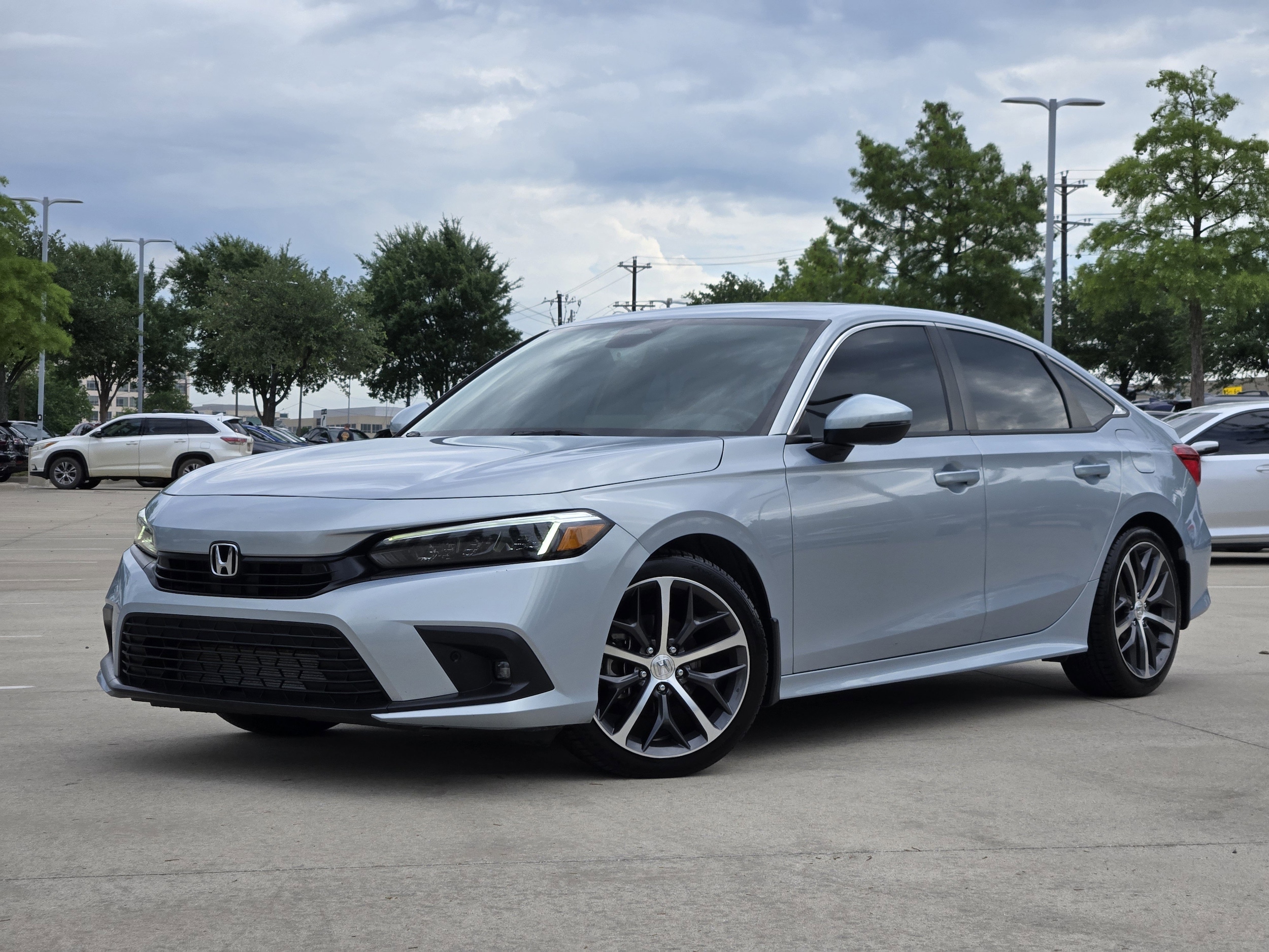 2022 Honda Civic Touring CVT's photo