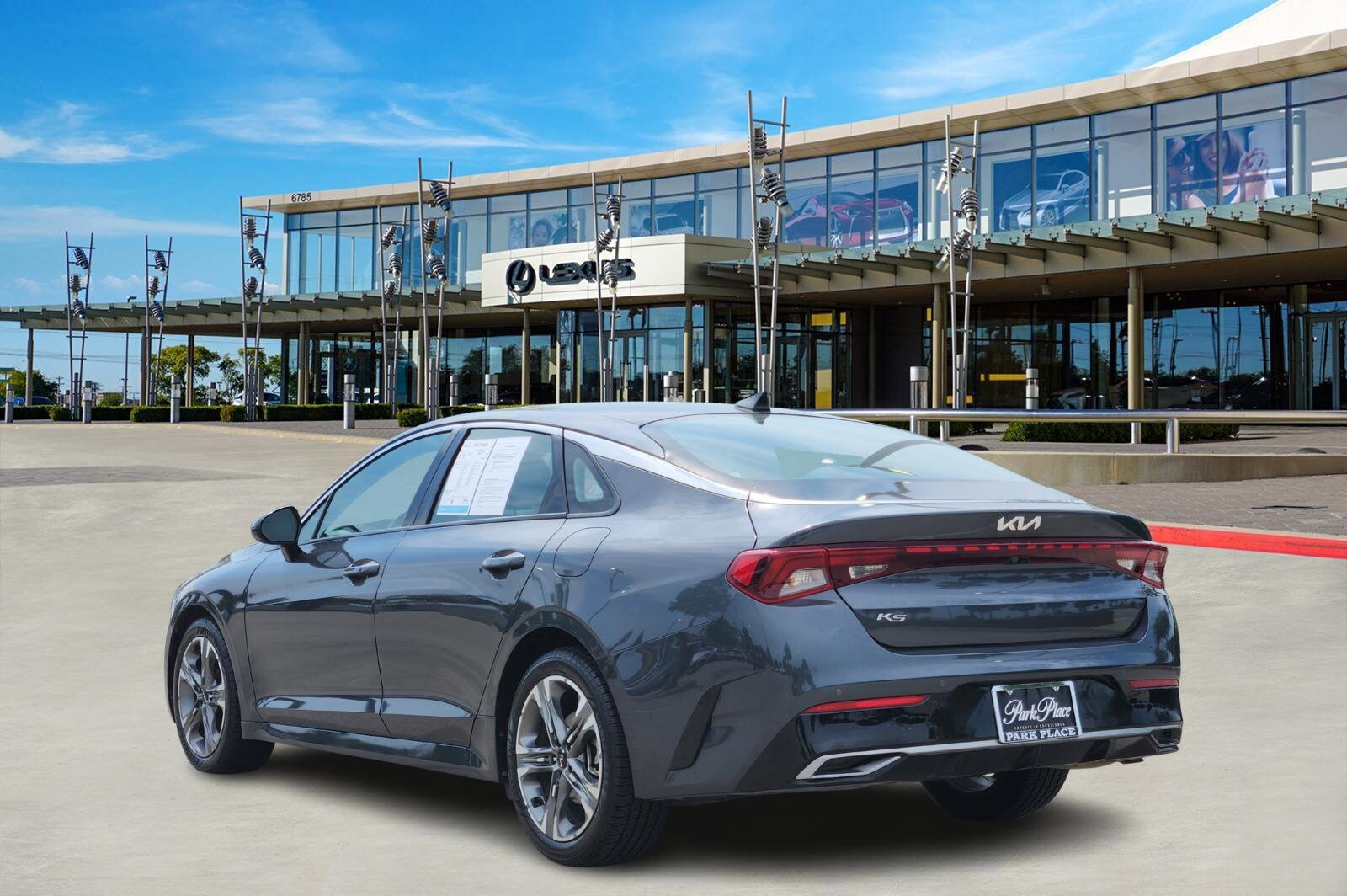 2022 Kia K5 EX photo 4