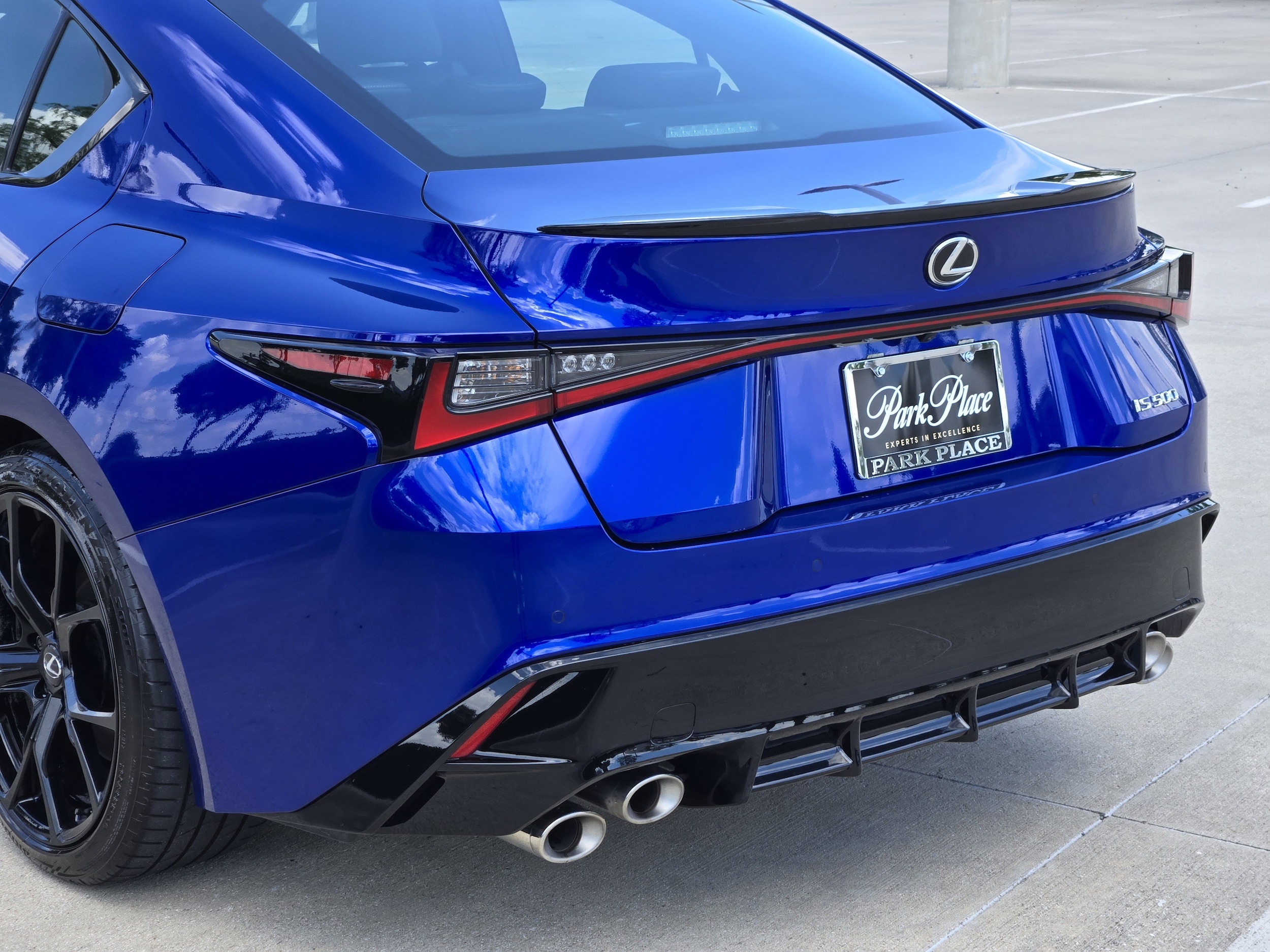 2025 Lexus IS 500 F SPORT PERFORMANCE - Photo 17