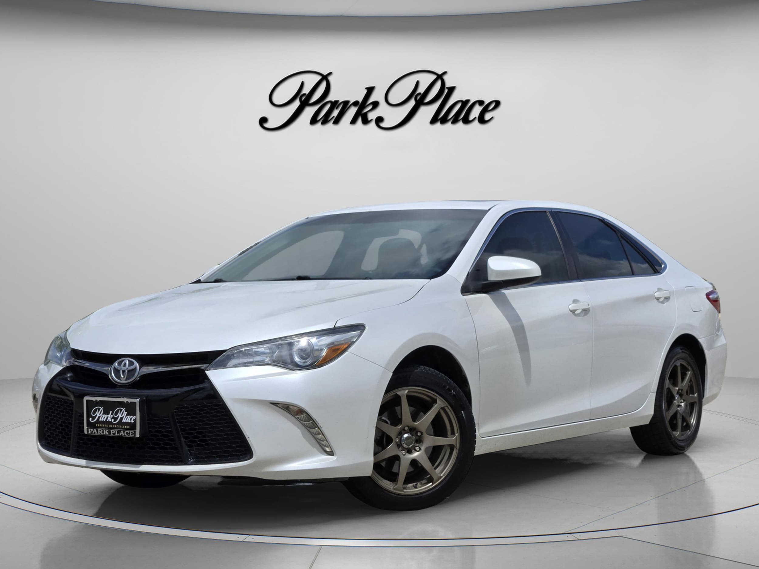 2016 Toyota Camry Special Edition