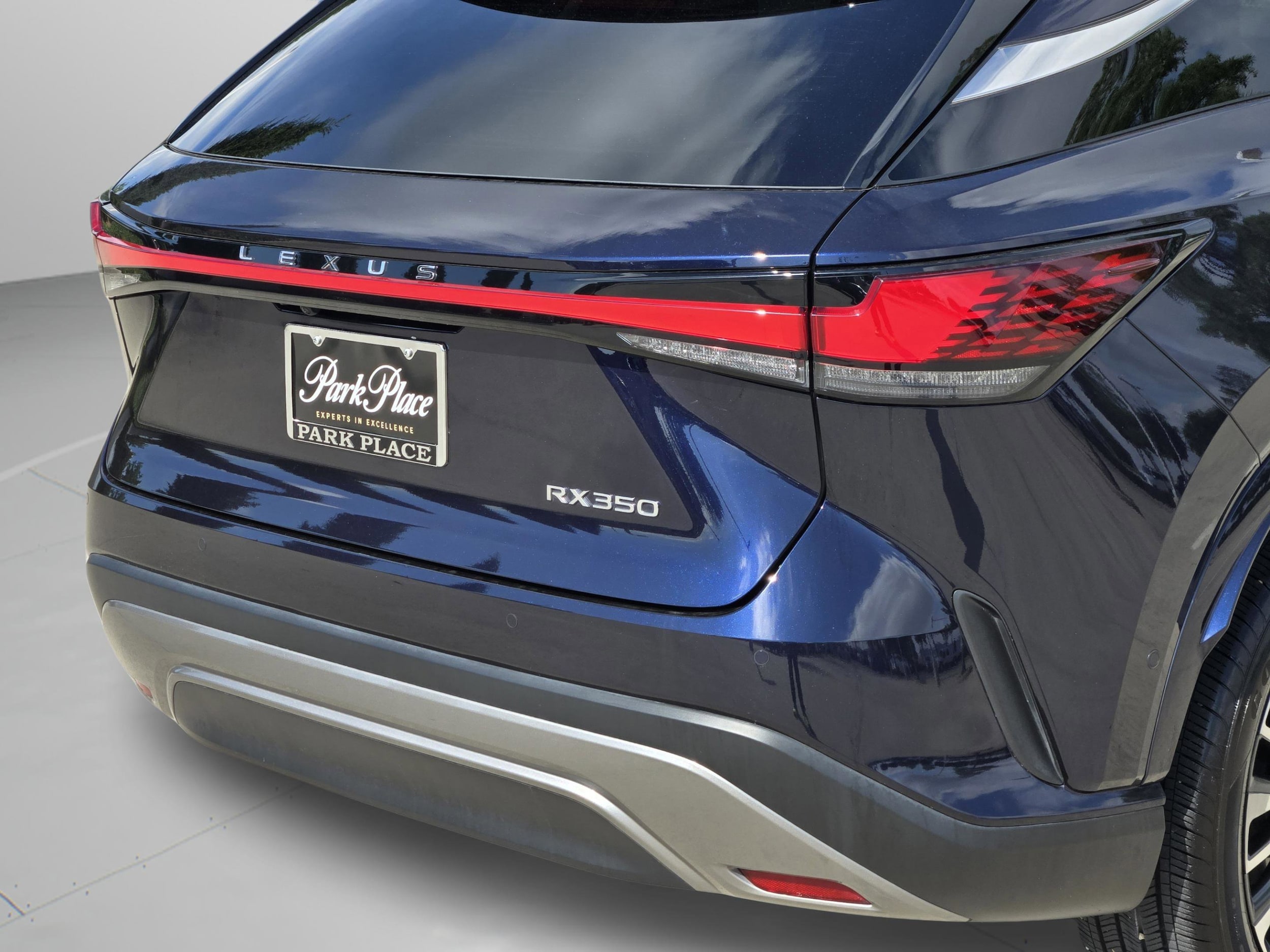 2025 Lexus RX 350 - Photo 40
