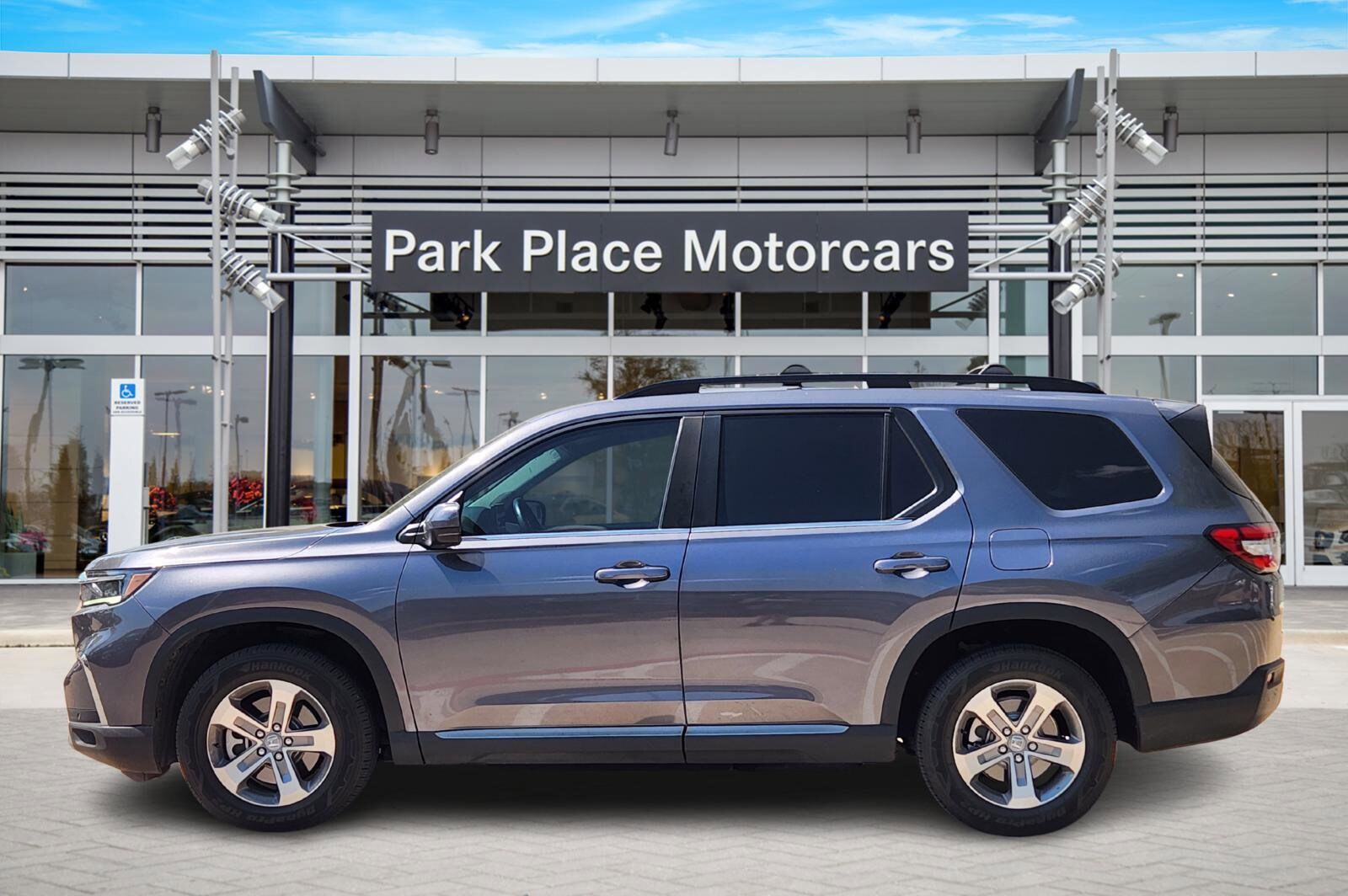 2023 Honda Pilot EX-L photo 3