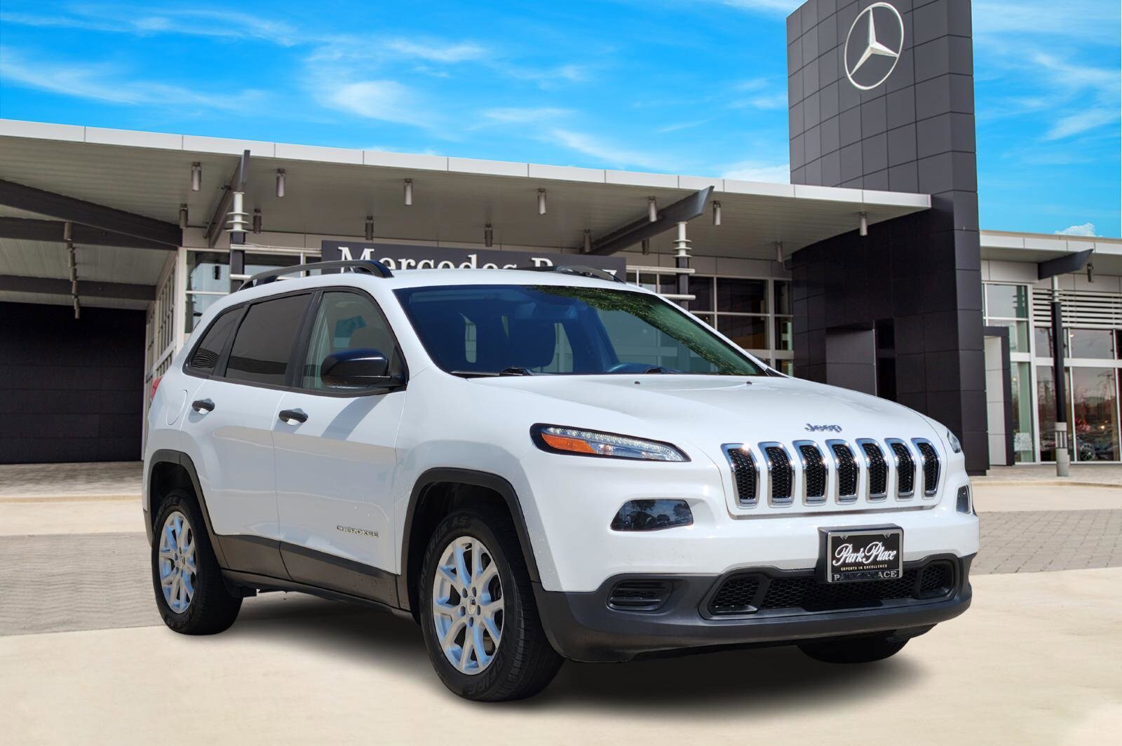2017 Jeep Cherokee Sport photo 2