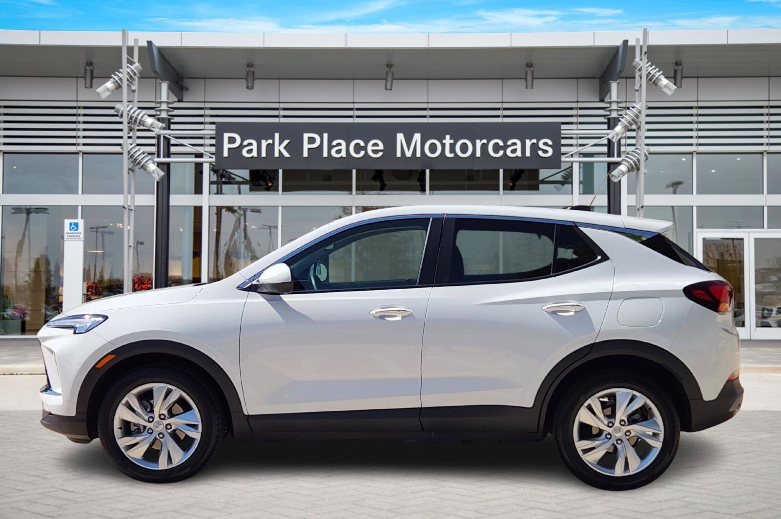 2024 Buick Encore GX Preferred photo 2