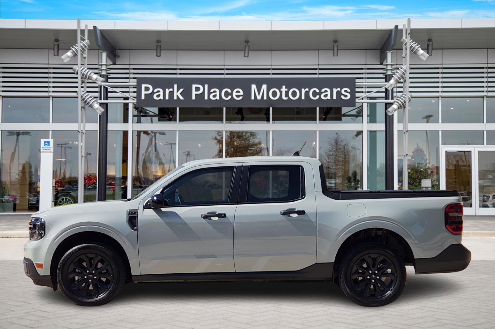 2024 Ford Maverick XLT photo 3