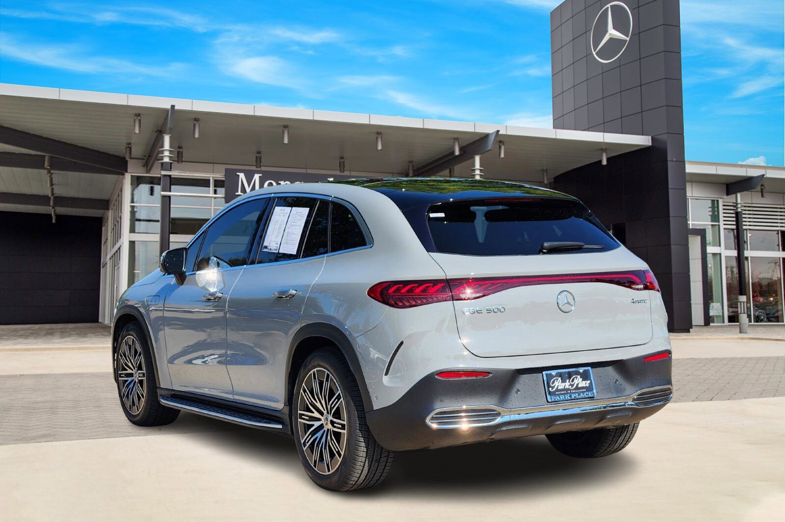 2023 Mercedes Benz 500 4MATIC photo 4