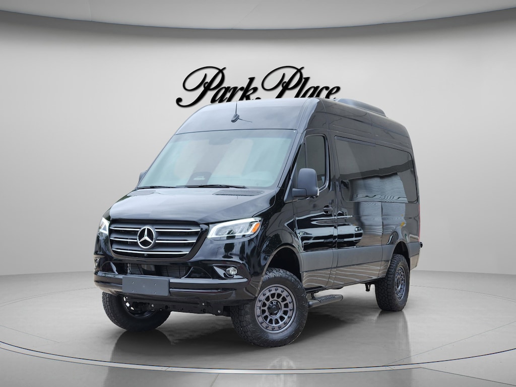 New 2025 Mercedes-Benz Sprinter 2500 Standard Roof 4-Cyl Diesel HO Van Passenger Van