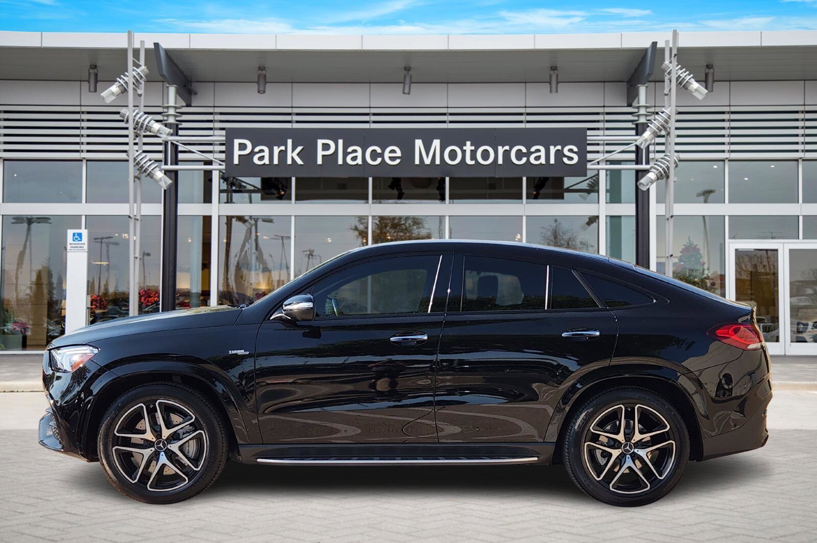 2022 Mercedes Benz GLE 53 AMG photo 2