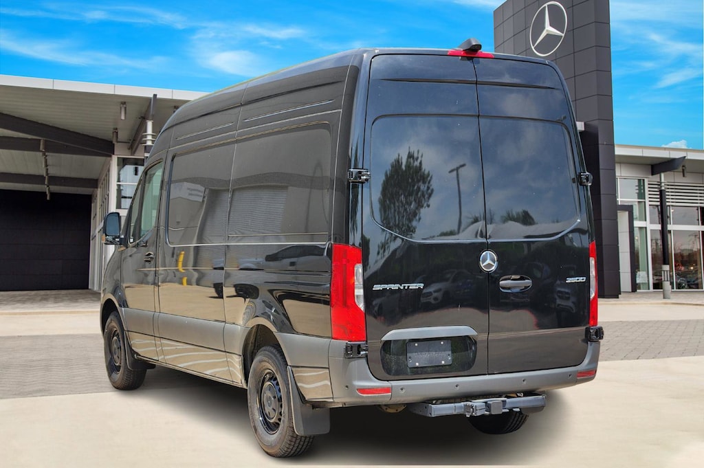 New 2024 Mercedes-Benz Sprinter 2500 Standard Roof 4-Cyl Diesel HO Van