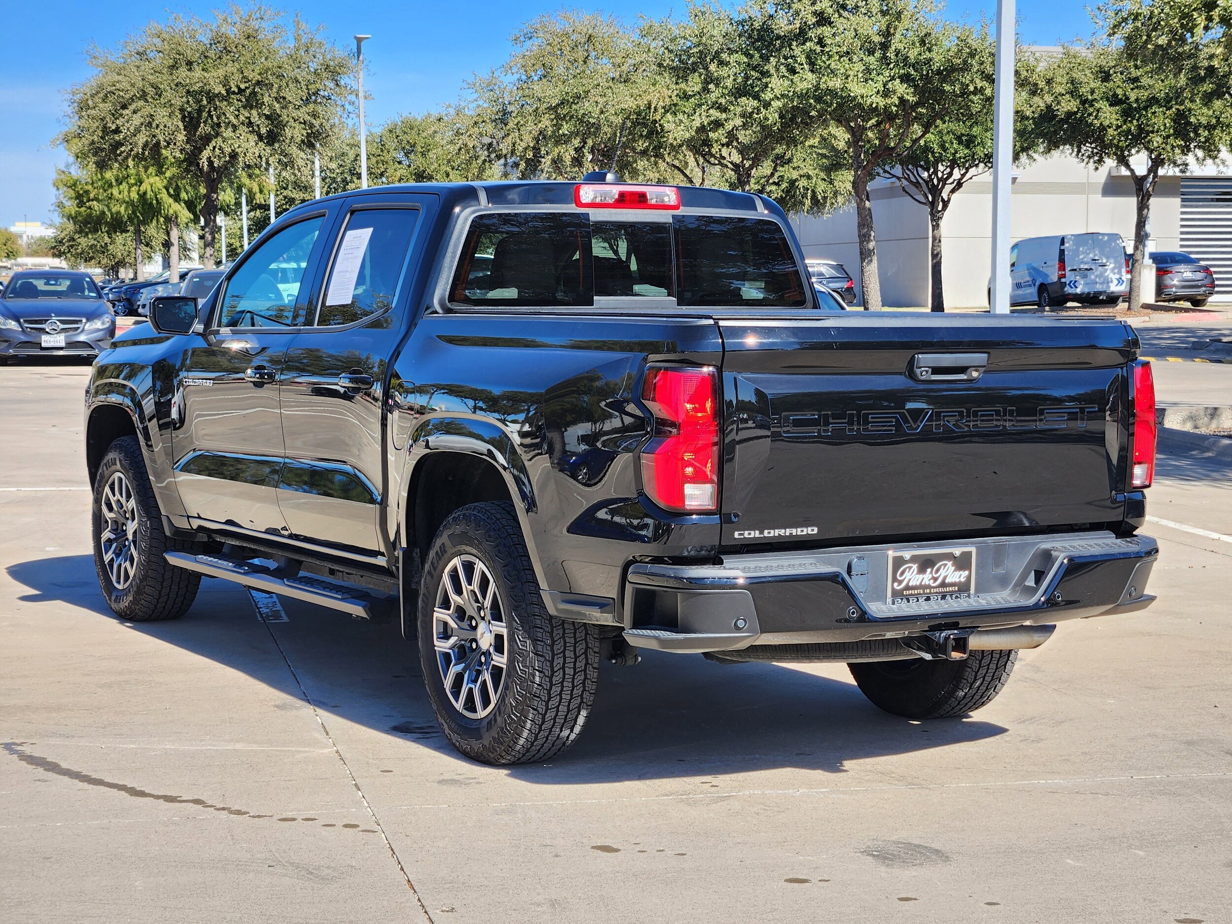 2024 Chevrolet Colorado Z71 photo 4