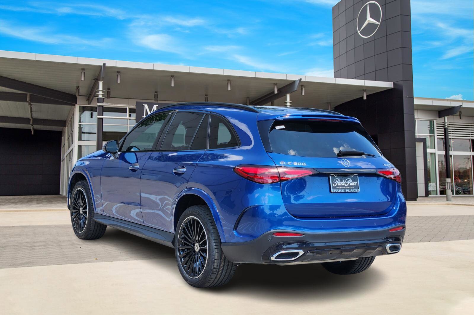 2023 Mercedes Benz GLC 300 4MATIC photo 3