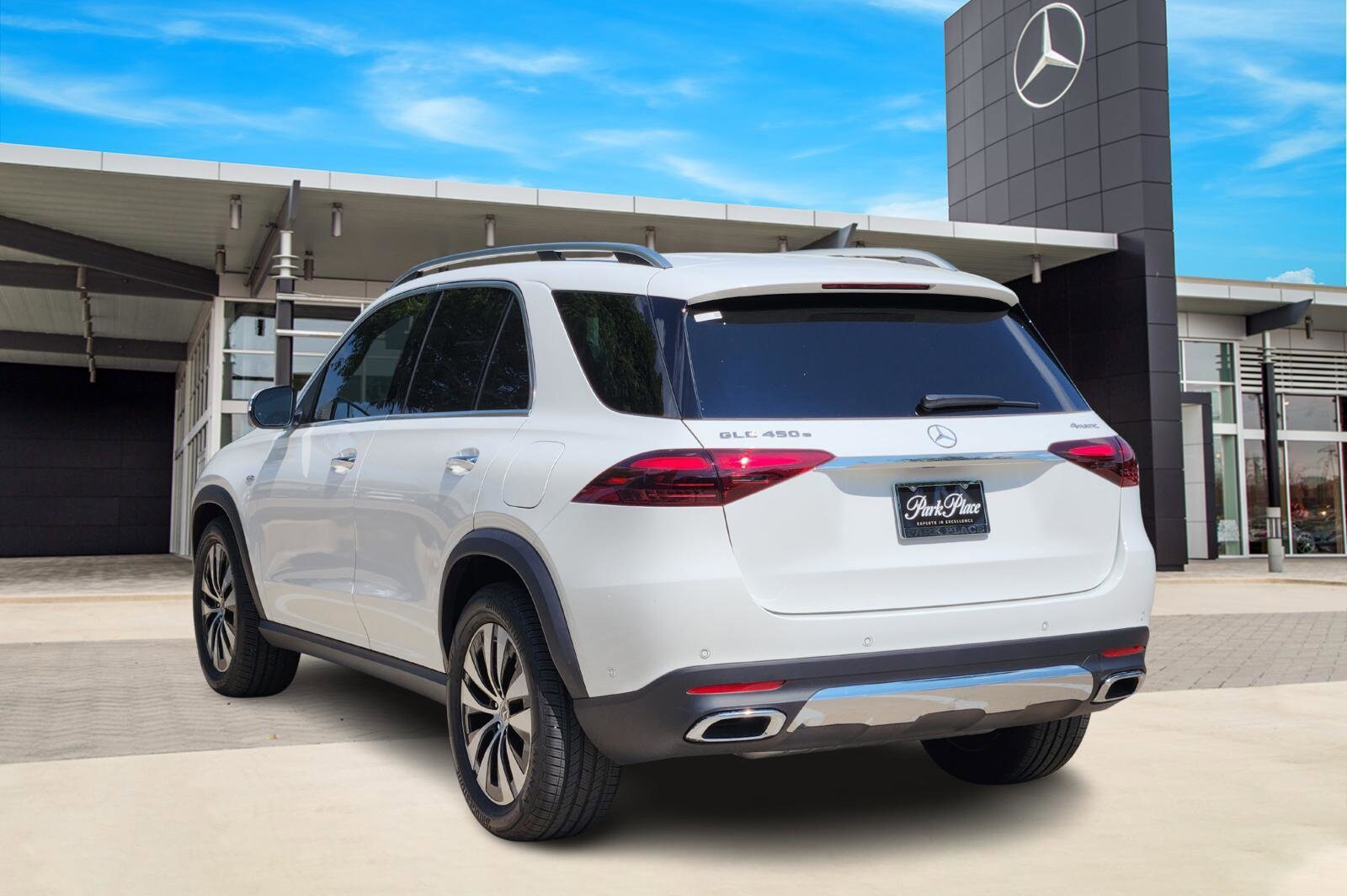 2025 Mercedes Benz GLE 450e 4MATIC photo 4